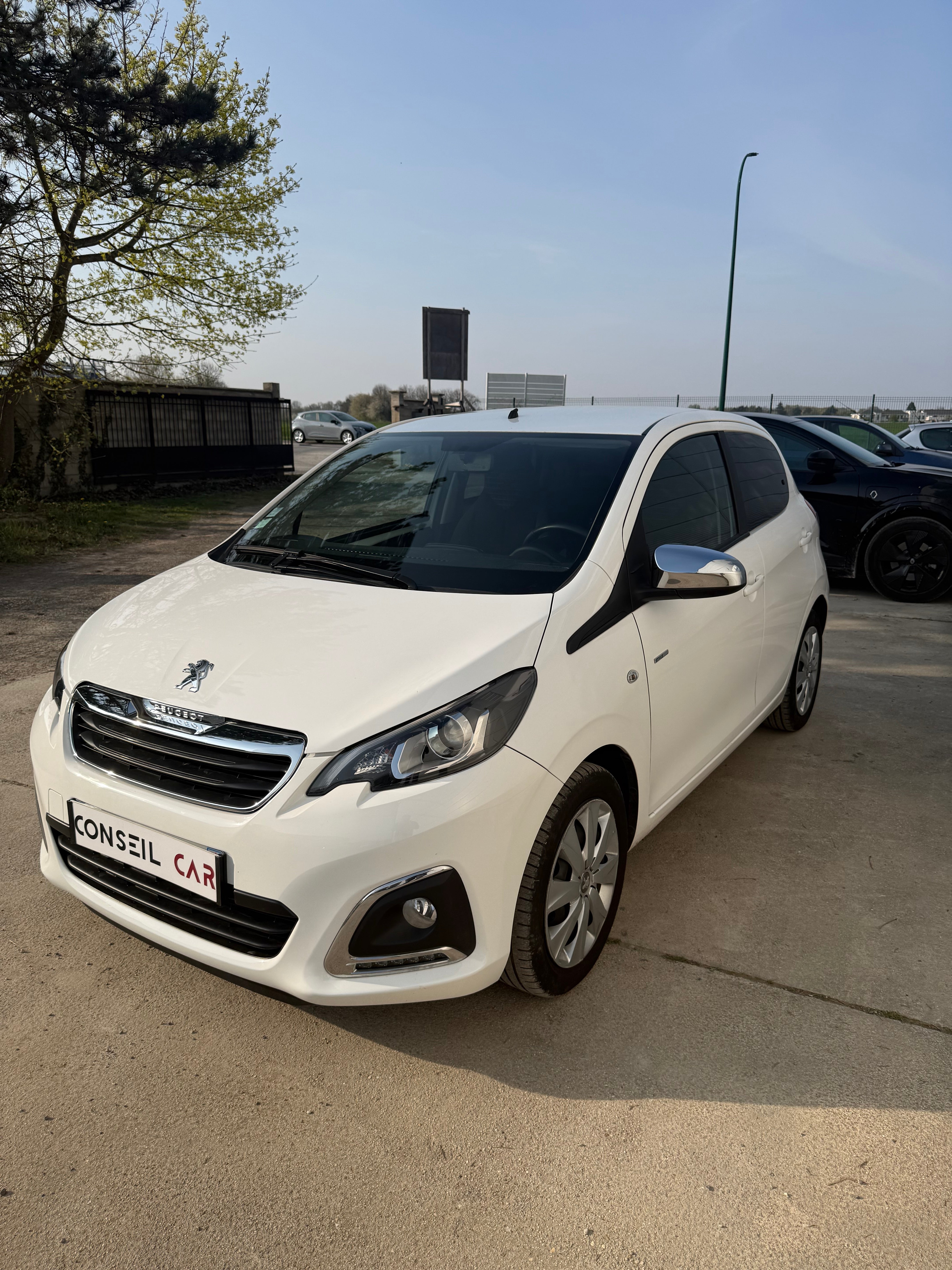 Peugeot 108 1.0 VTi 72ch Style Peugeot 108 1.0 VTi 72ch Style