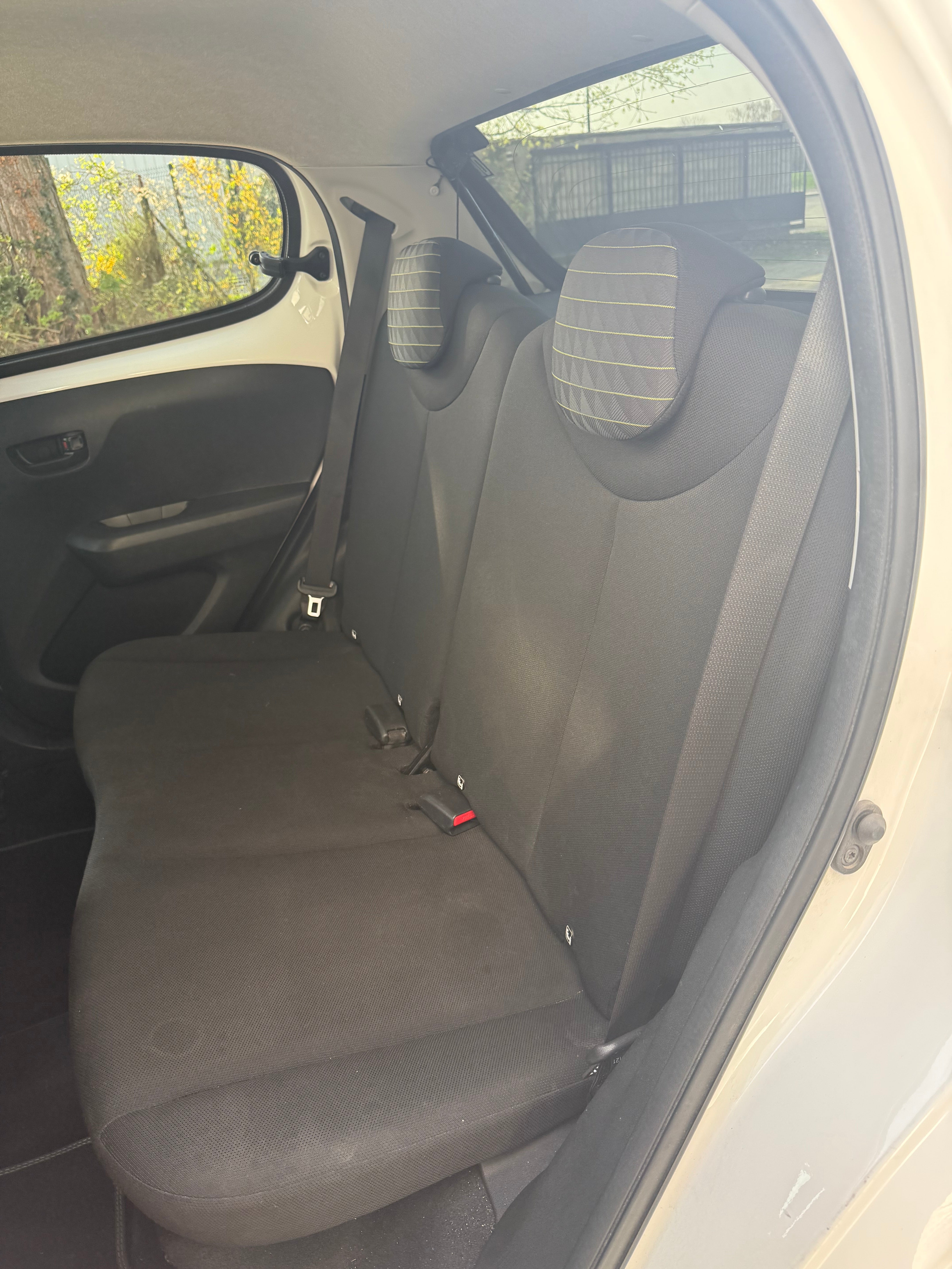 Peugeot 108 1.0 VTi 72ch Style Peugeot 108 1.0 VTi 72ch Style