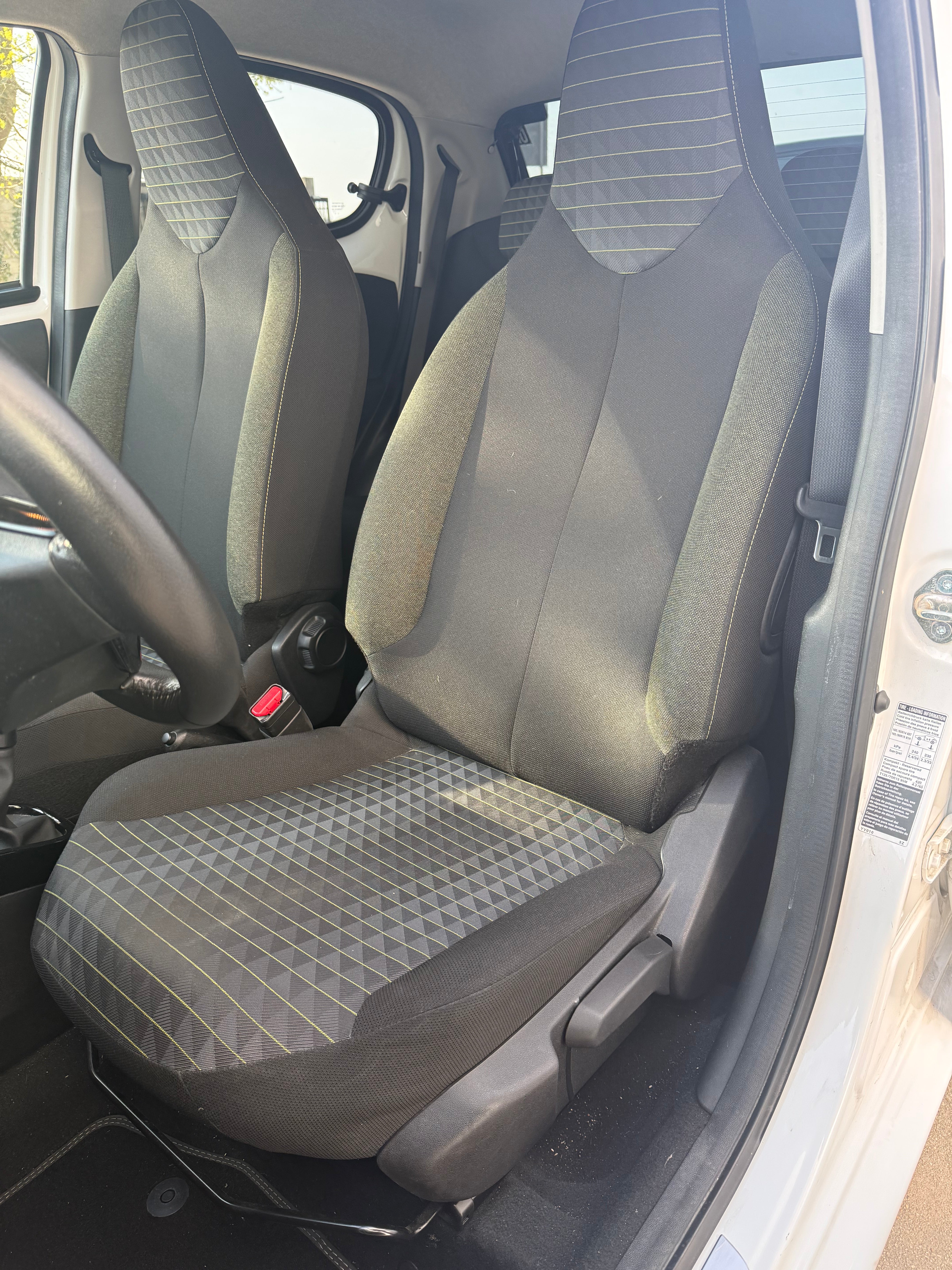 Peugeot 108 1.0 VTi 72ch Style Peugeot 108 1.0 VTi 72ch Style
