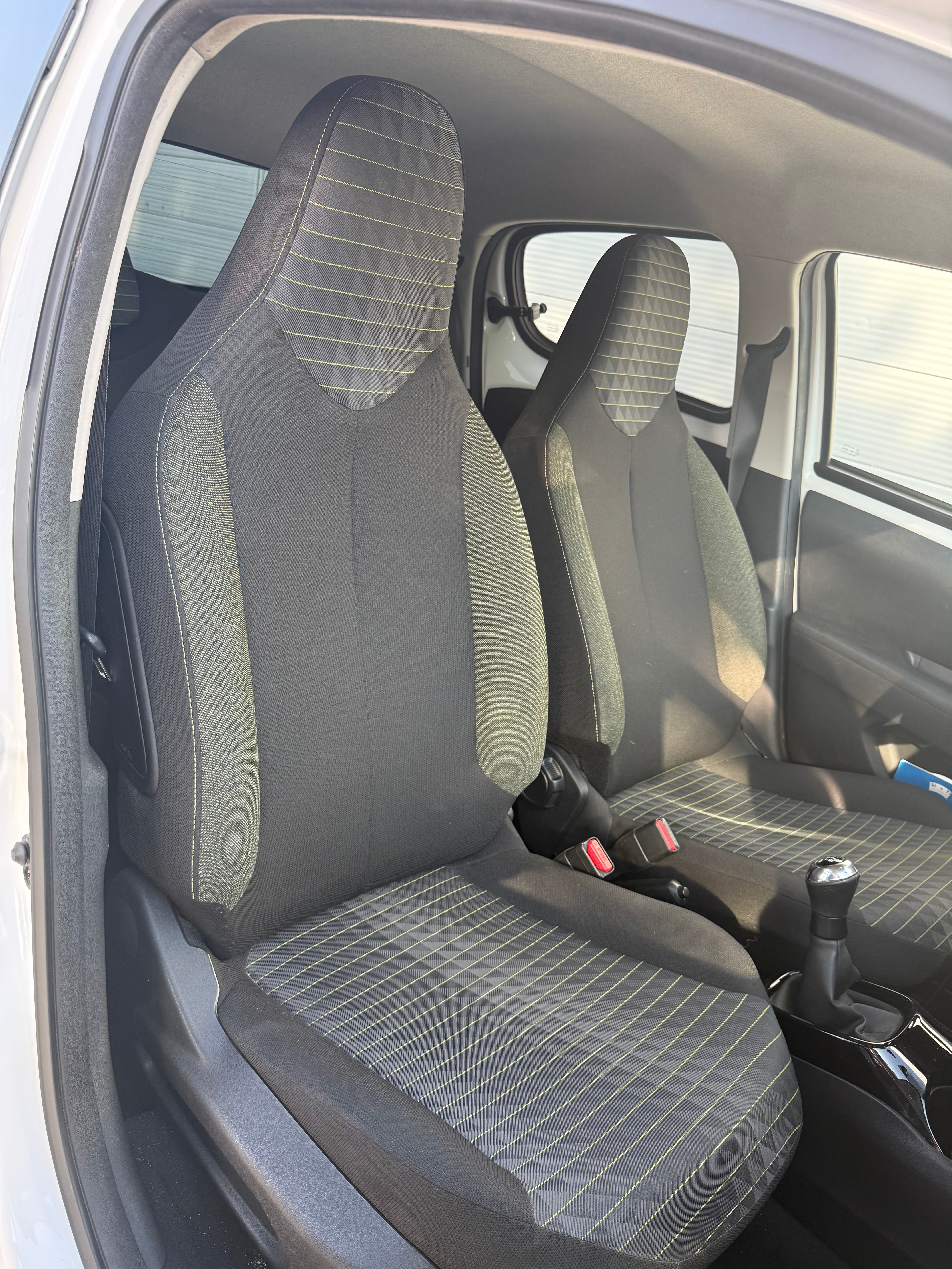 Peugeot 108 1.0 VTi 72ch Style Peugeot 108 1.0 VTi 72ch Style