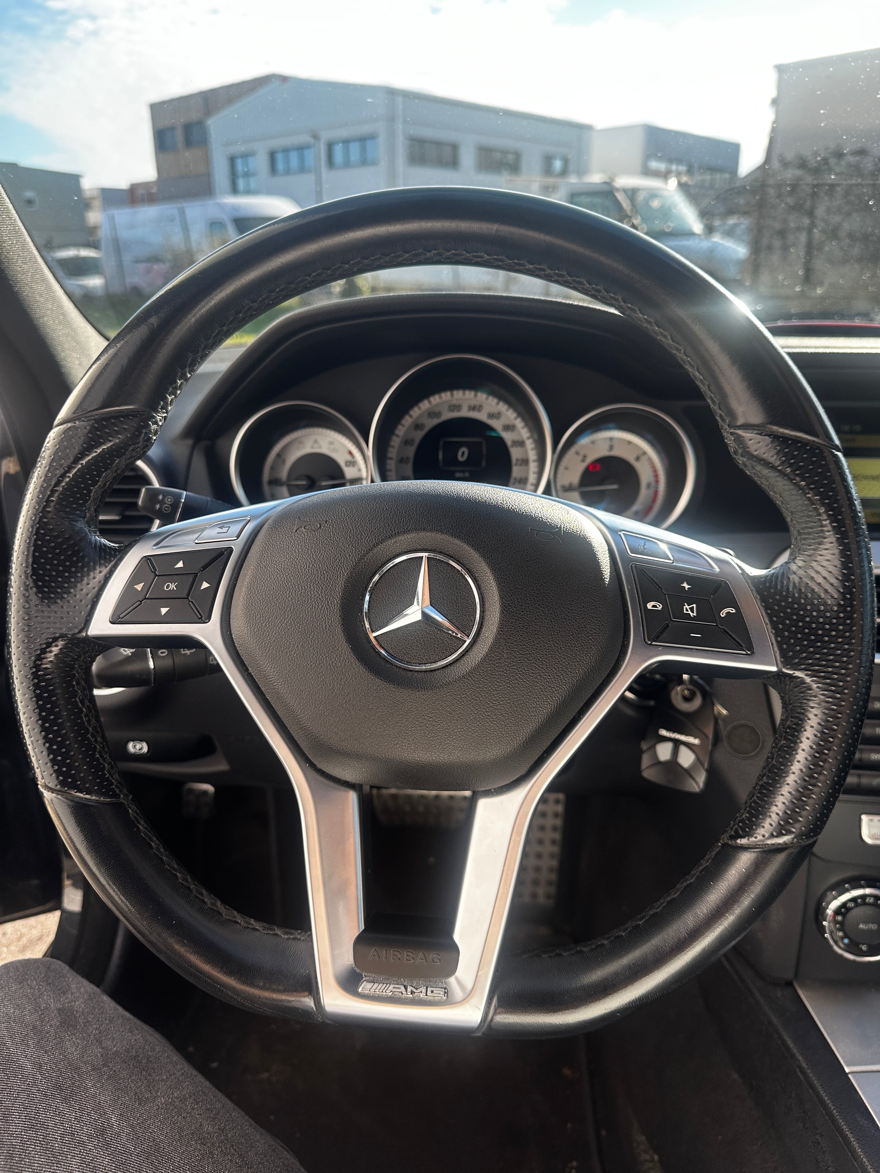 Mercedes classe C 220 CDI AMG Mercedes classe C 220 CDI AMG