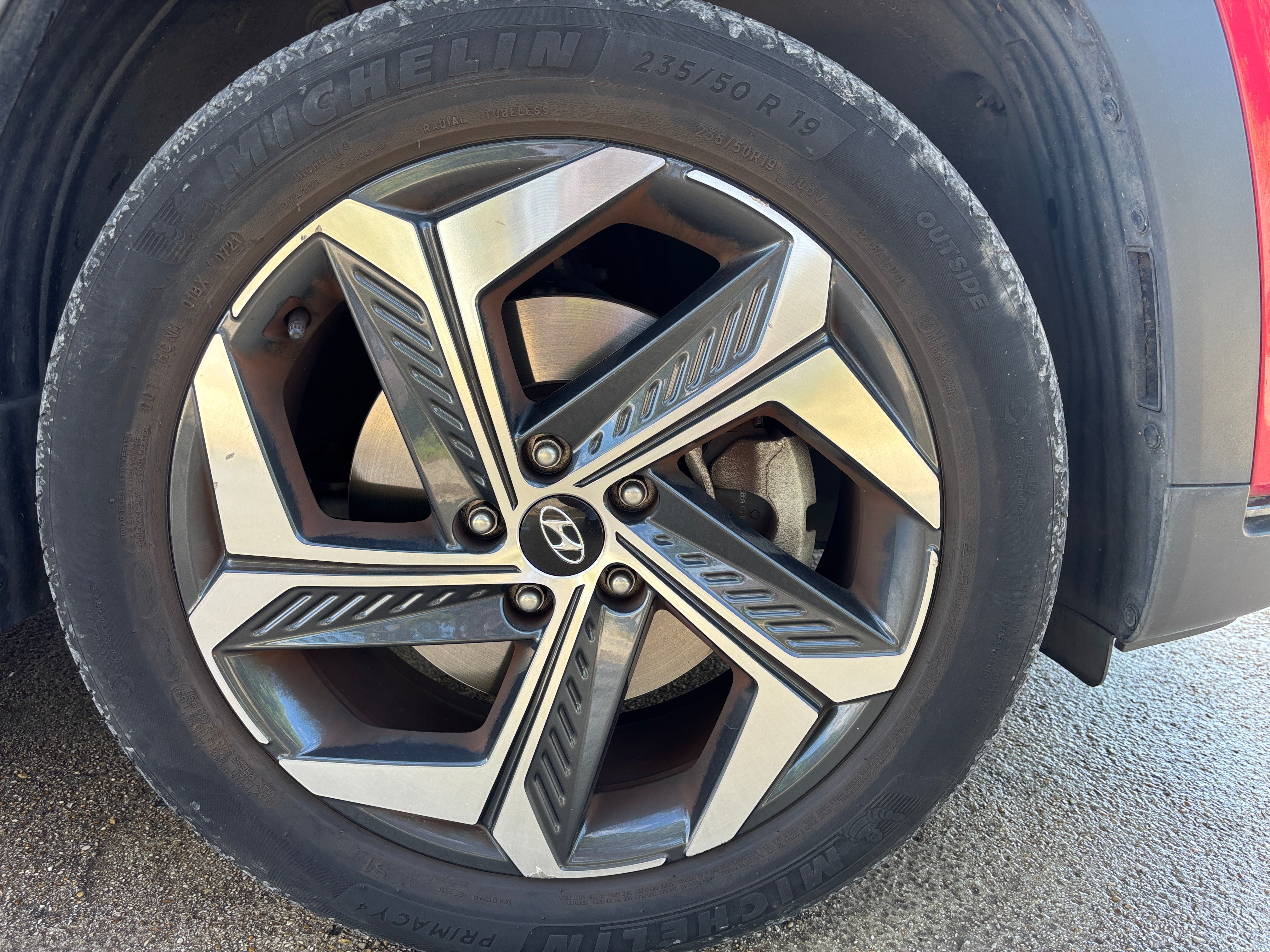 Hyundai Tucson 1.6 T-GDi 230CH HYBRIDE Hyundai Tucson 1.6 T-GDi 230CH HYBRIDE