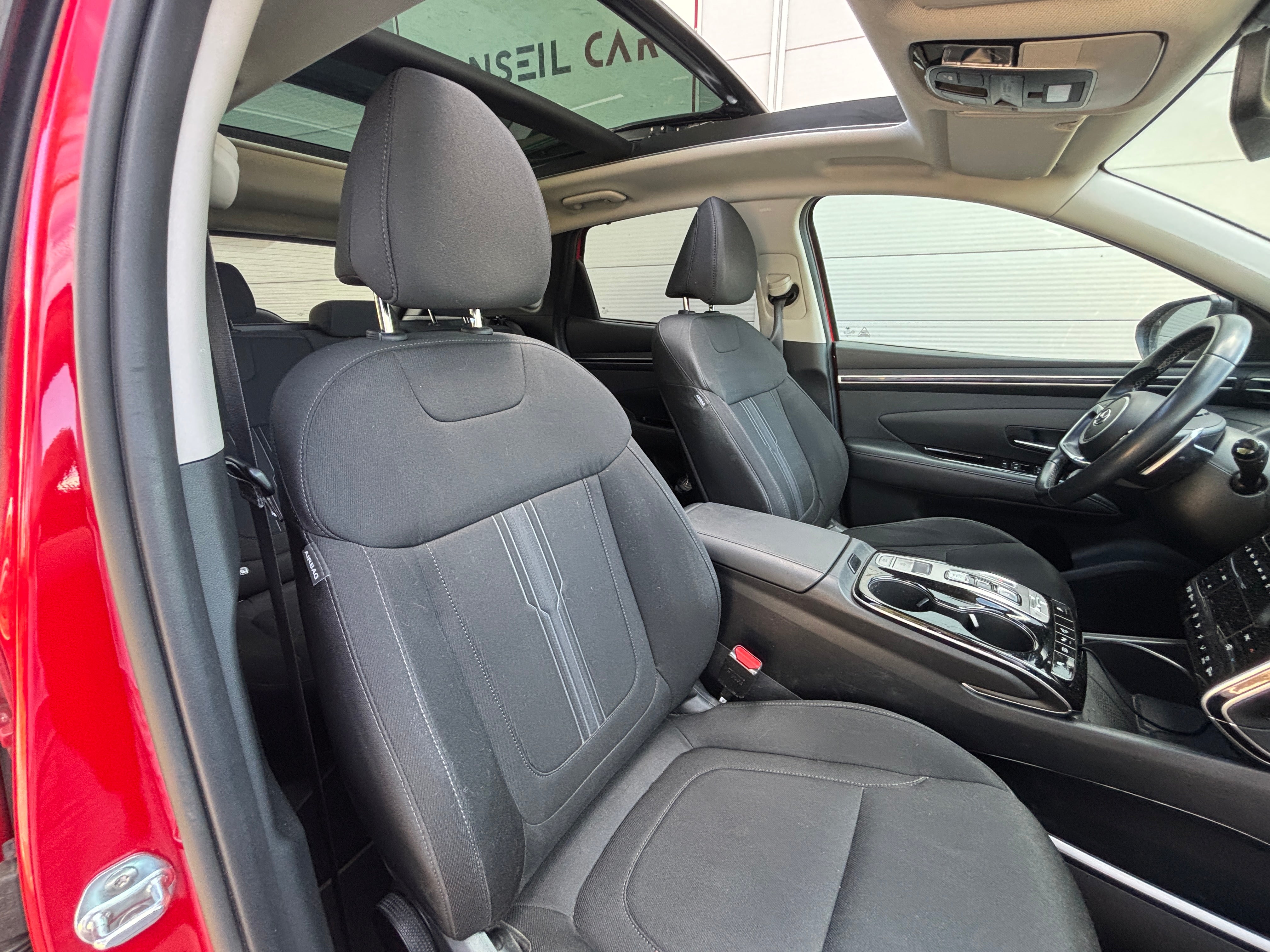 Hyundai Tucson 1.6 T-GDi 230CH HYBRIDE Hyundai Tucson 1.6 T-GDi 230CH HYBRIDE
