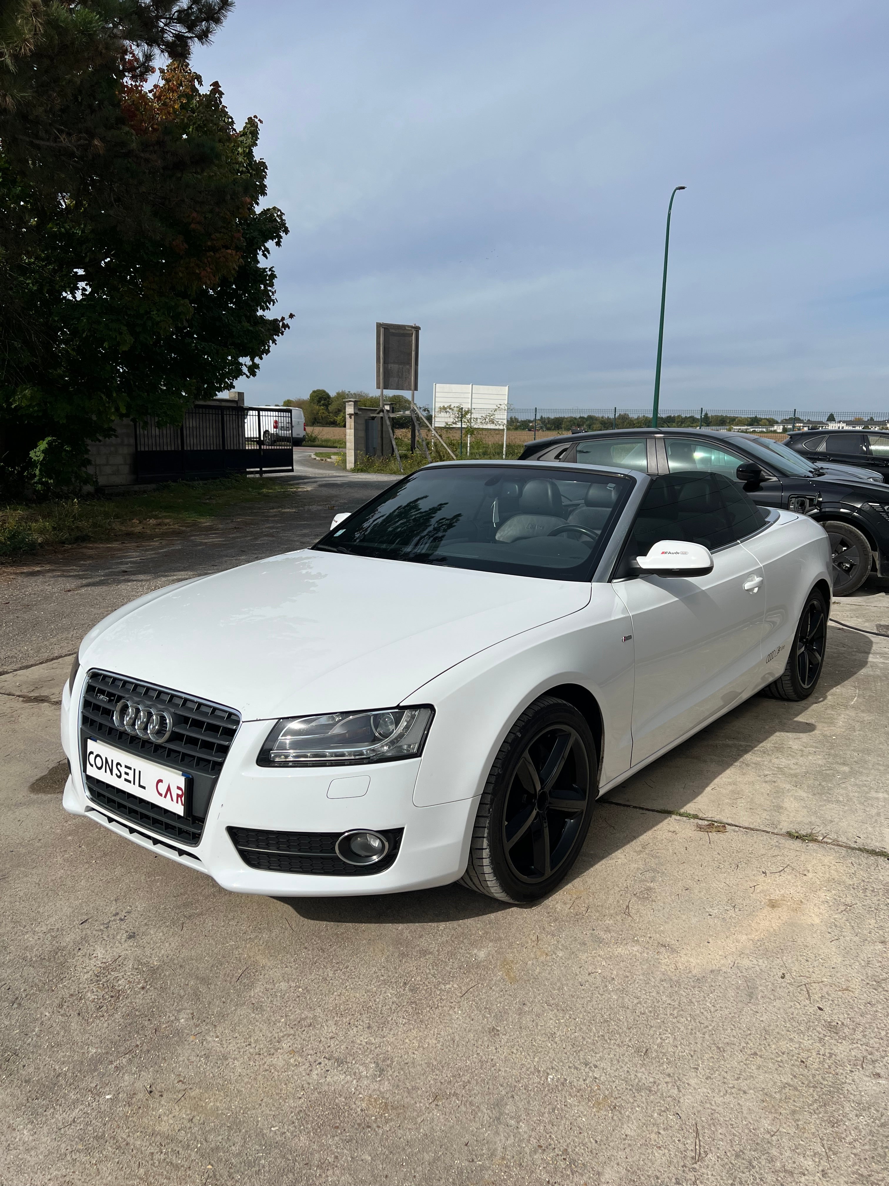 Audi A5 Cabriolet 2.0 TFSI 210 S-LINE Audi A5 Cabriolet 2.0 TFSI 210 S-LINE
