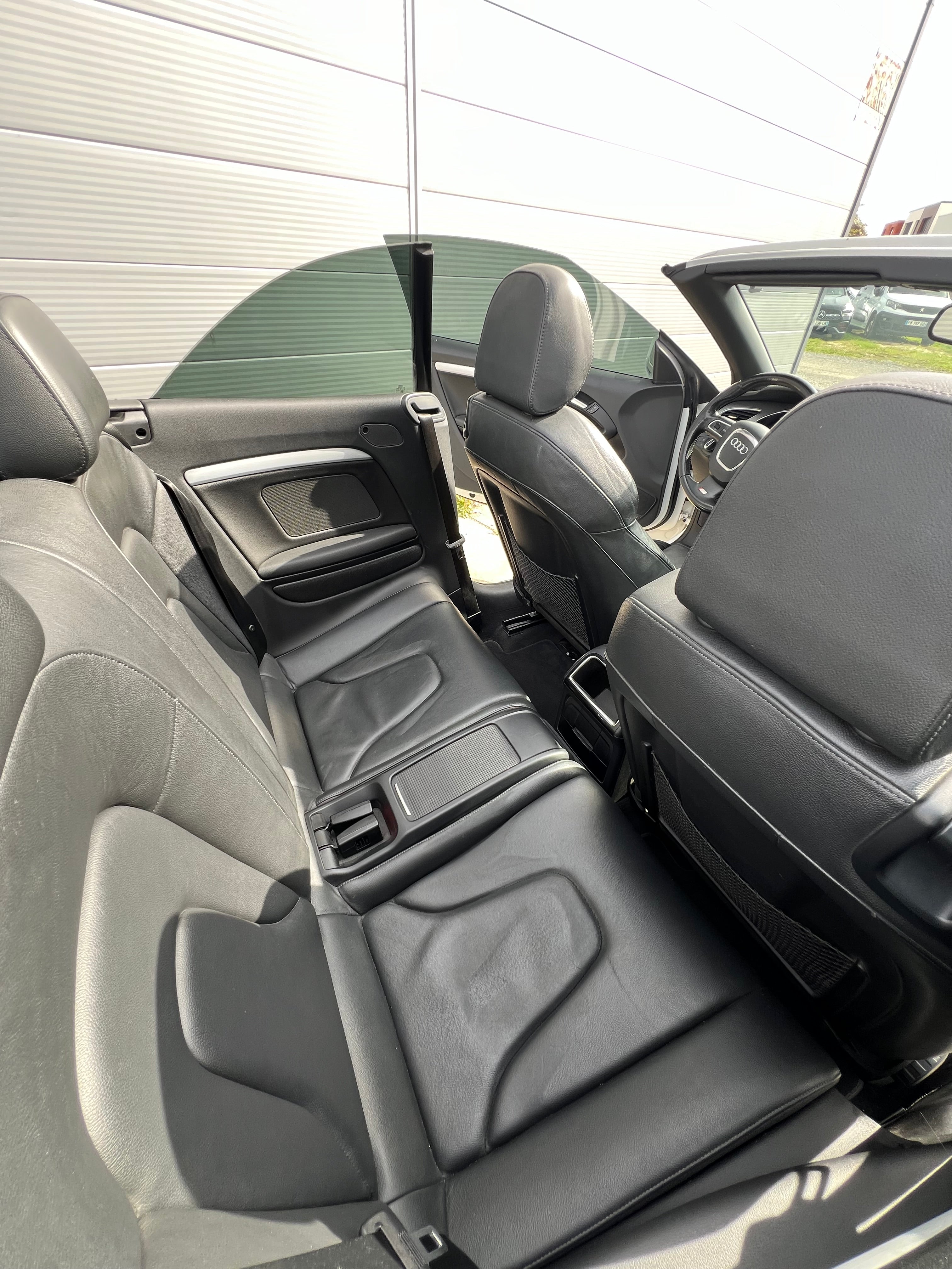 Audi A5 Cabriolet 2.0 TFSI 210 S-LINE Audi A5 Cabriolet 2.0 TFSI 210 S-LINE