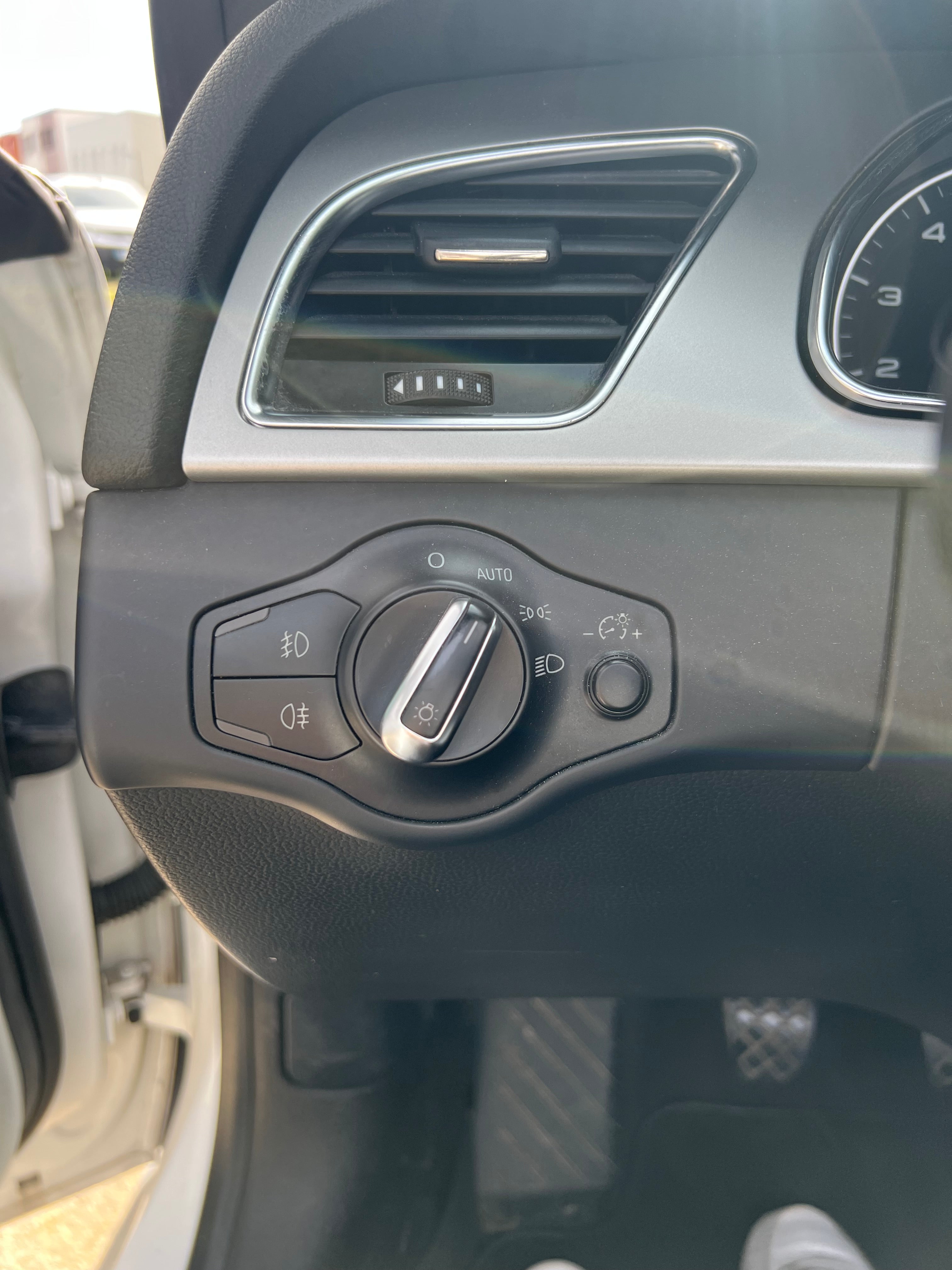 Audi A5 Cabriolet 2.0 TFSI 210 S-LINE Audi A5 Cabriolet 2.0 TFSI 210 S-LINE