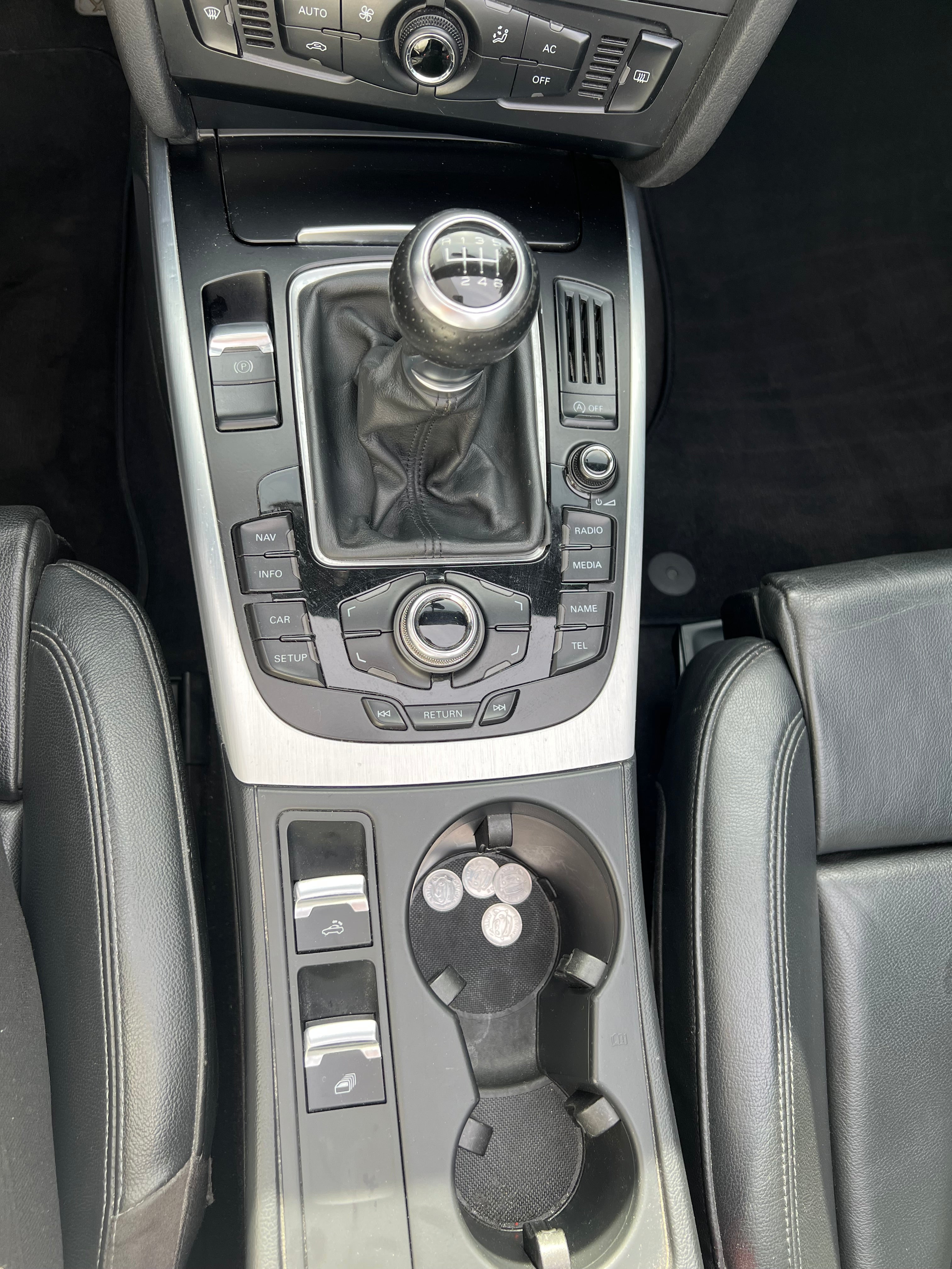 Audi A5 Cabriolet 2.0 TFSI 210 S-LINE Audi A5 Cabriolet 2.0 TFSI 210 S-LINE