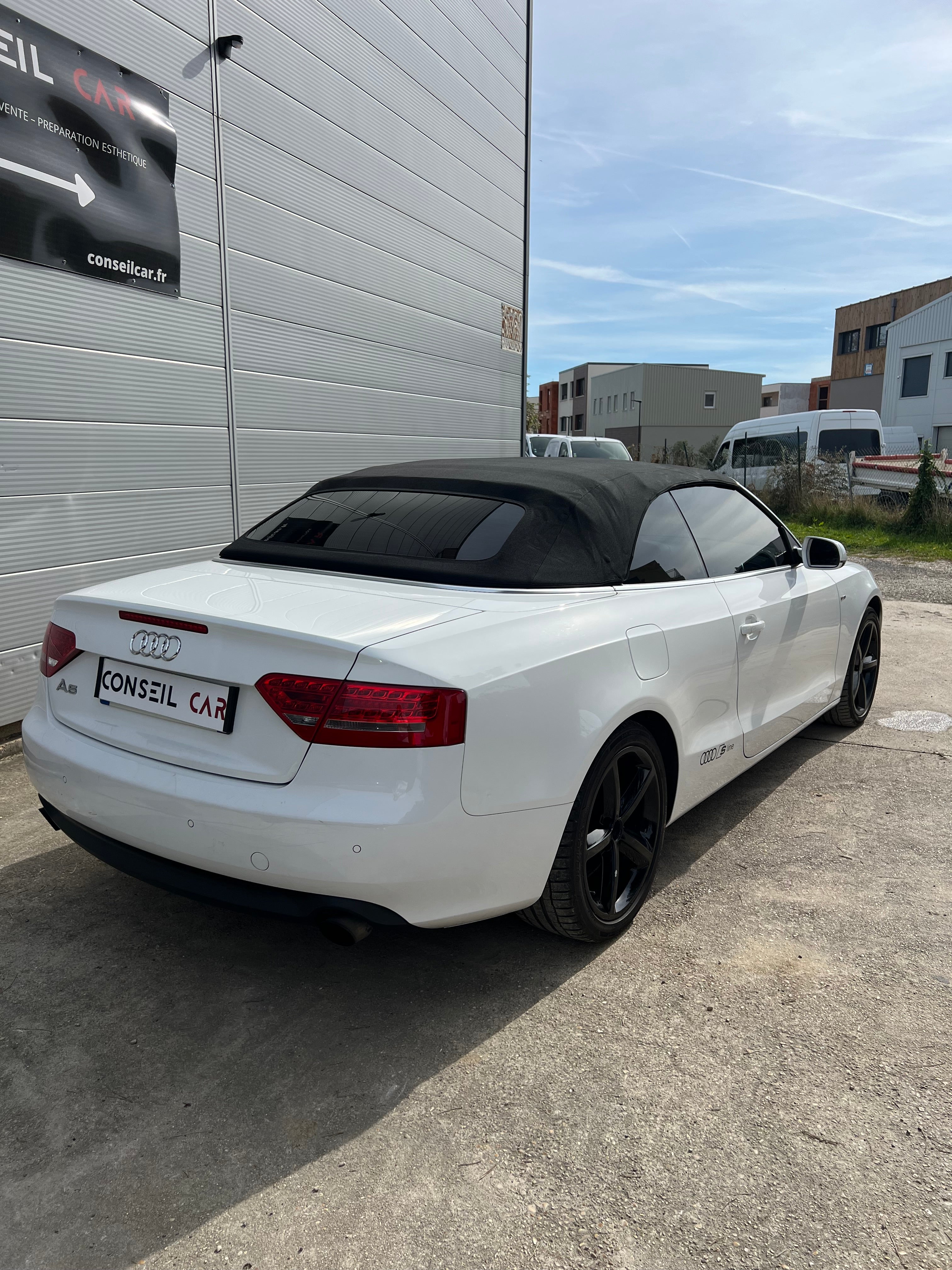 Audi A5 Cabriolet 2.0 TFSI 210 S-LINE Audi A5 Cabriolet 2.0 TFSI 210 S-LINE
