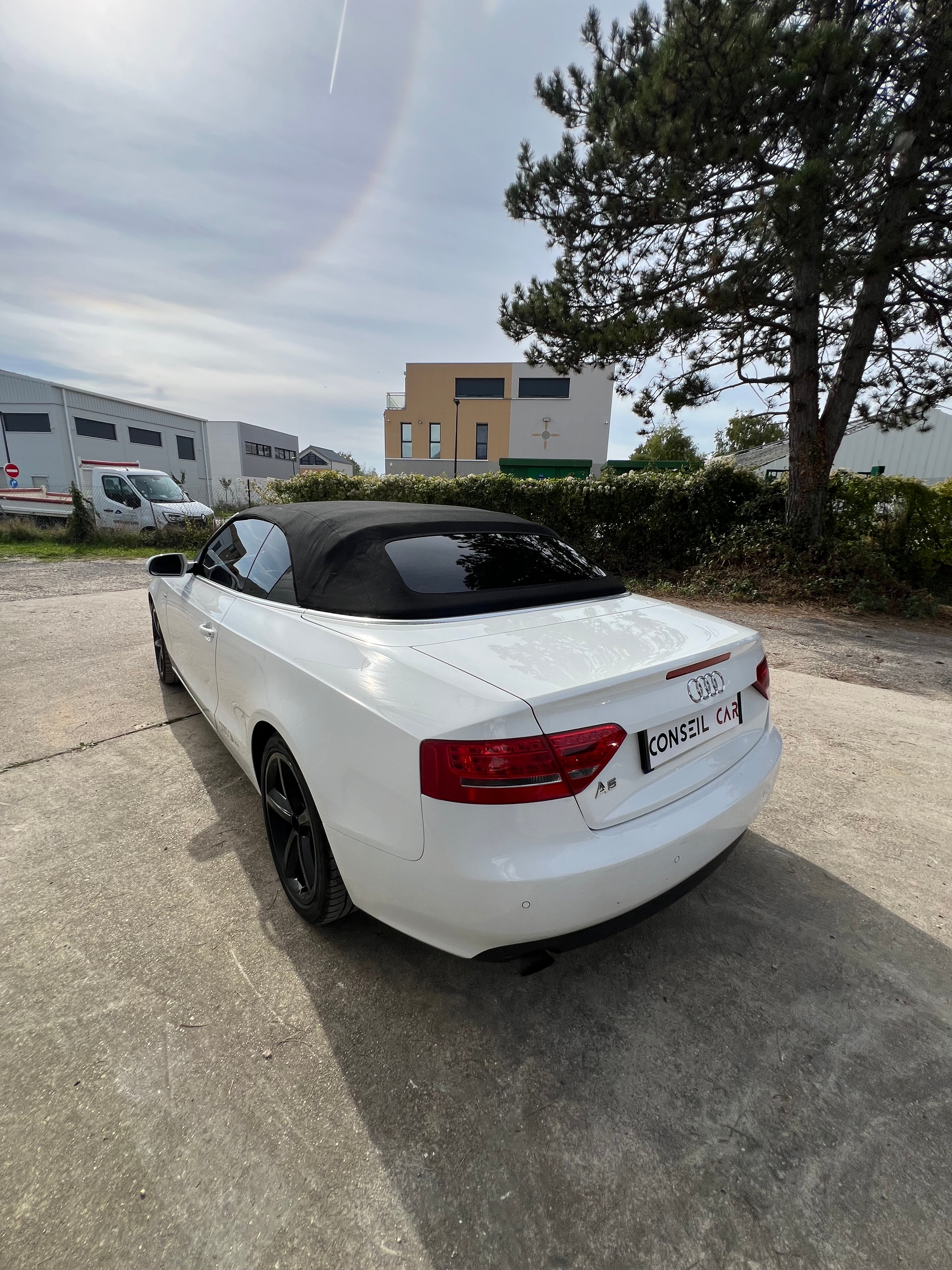 Audi A5 Cabriolet 2.0 TFSI 210 S-LINE Audi A5 Cabriolet 2.0 TFSI 210 S-LINE