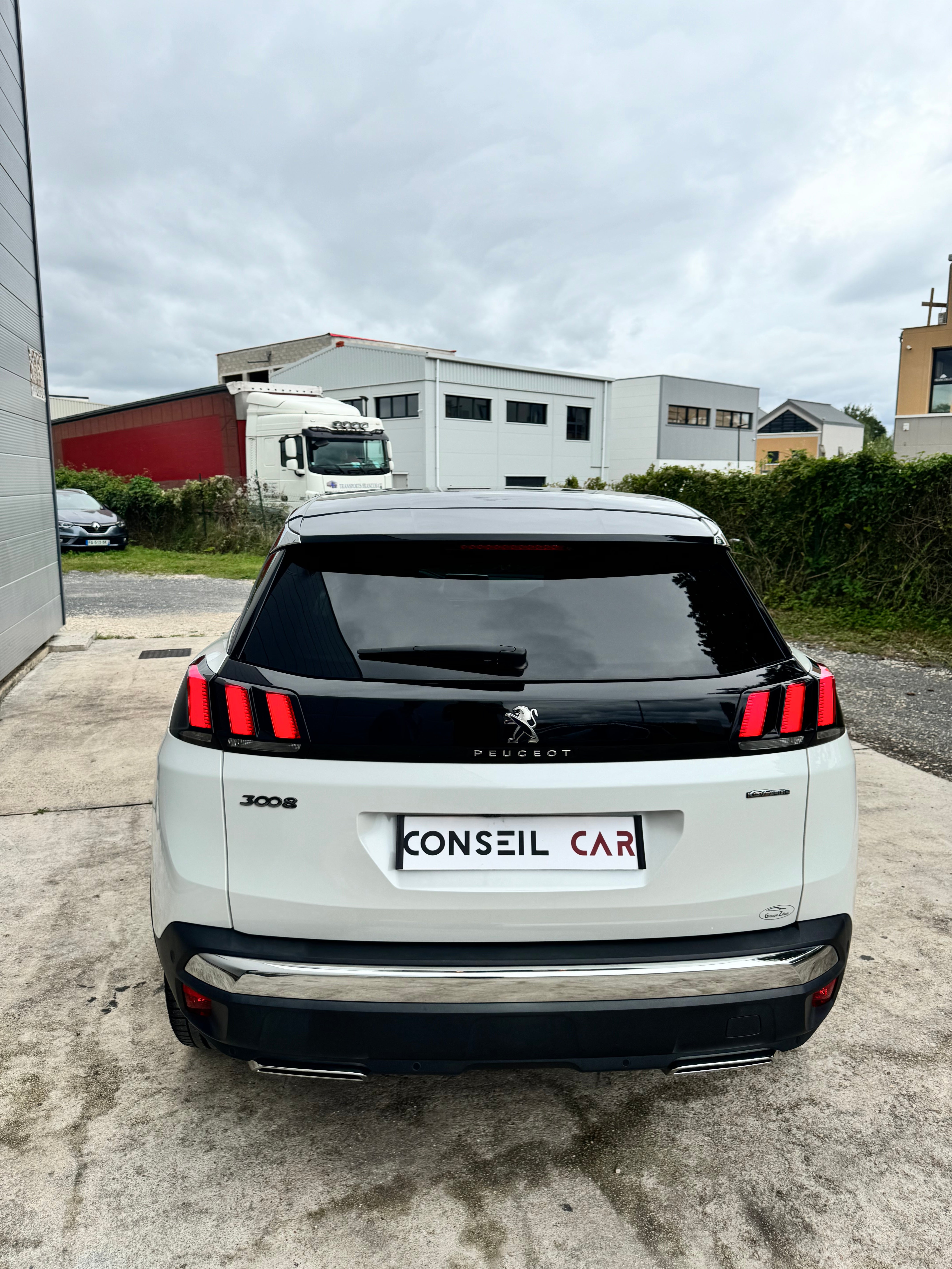 Peugeot 3008 1.6 180CH GT Line EAT8 Peugeot 3008 1.6 180CH GT Line EAT8