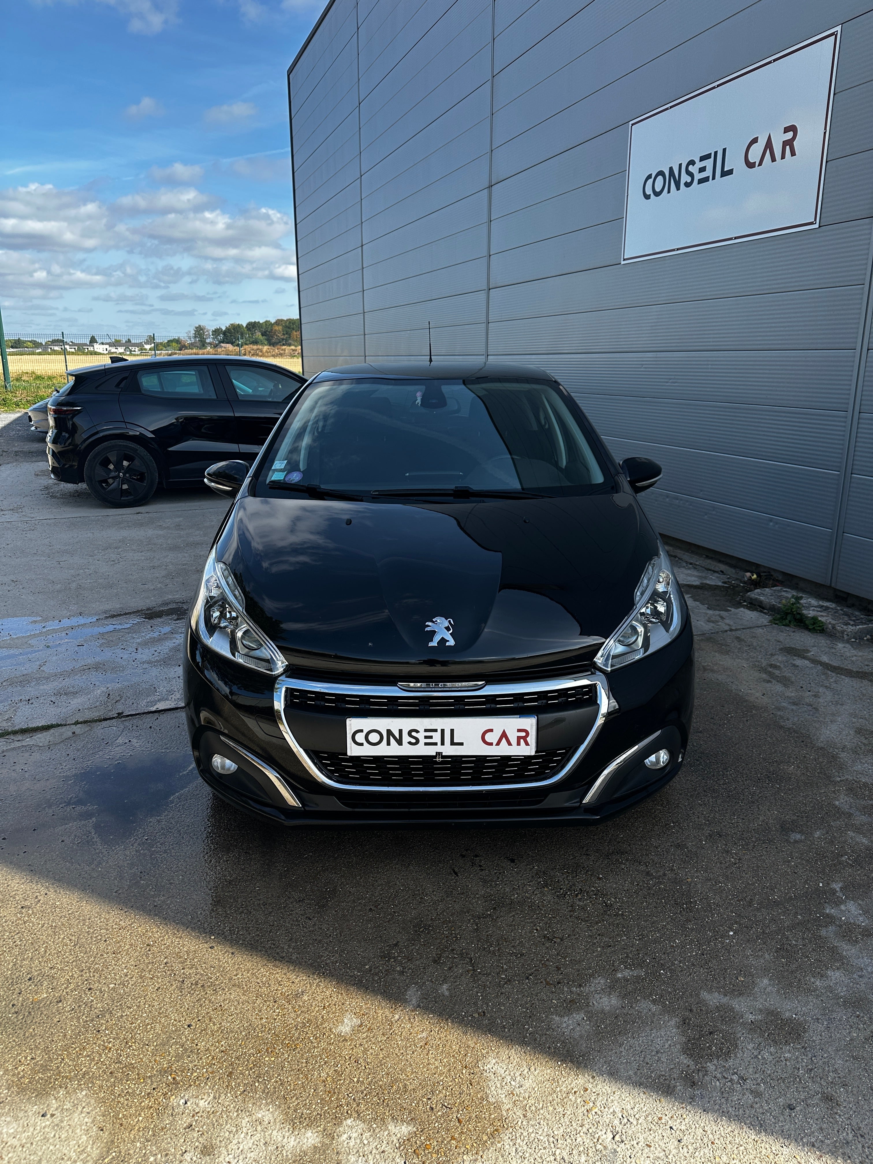 Peugeot 208 1.2 PureTech 110CH Peugeot 208 1.2 PureTech 110CH