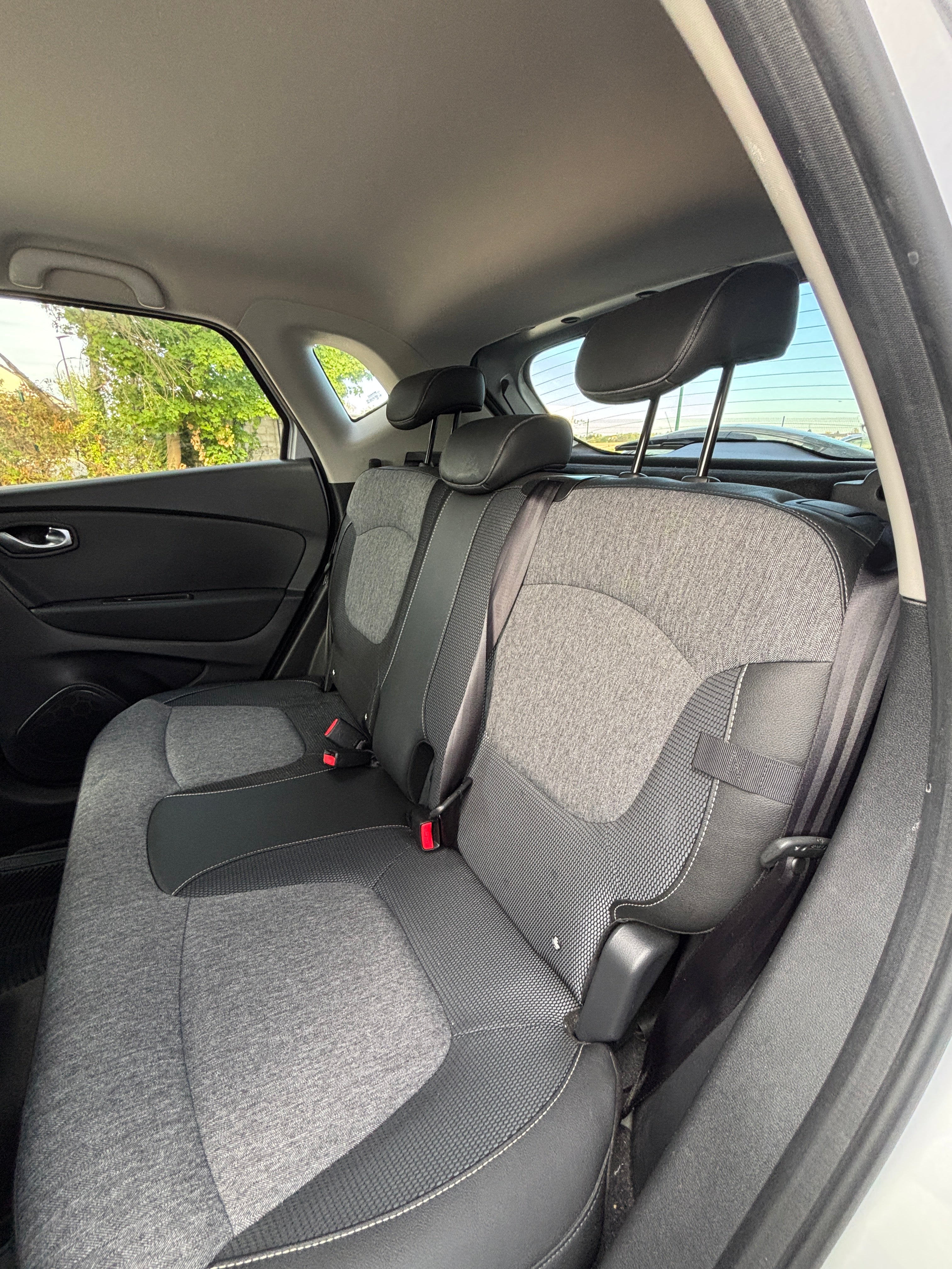 Renault Captur 1.3 TCE 130CH Renault Captur 1.3 TCE 130CH