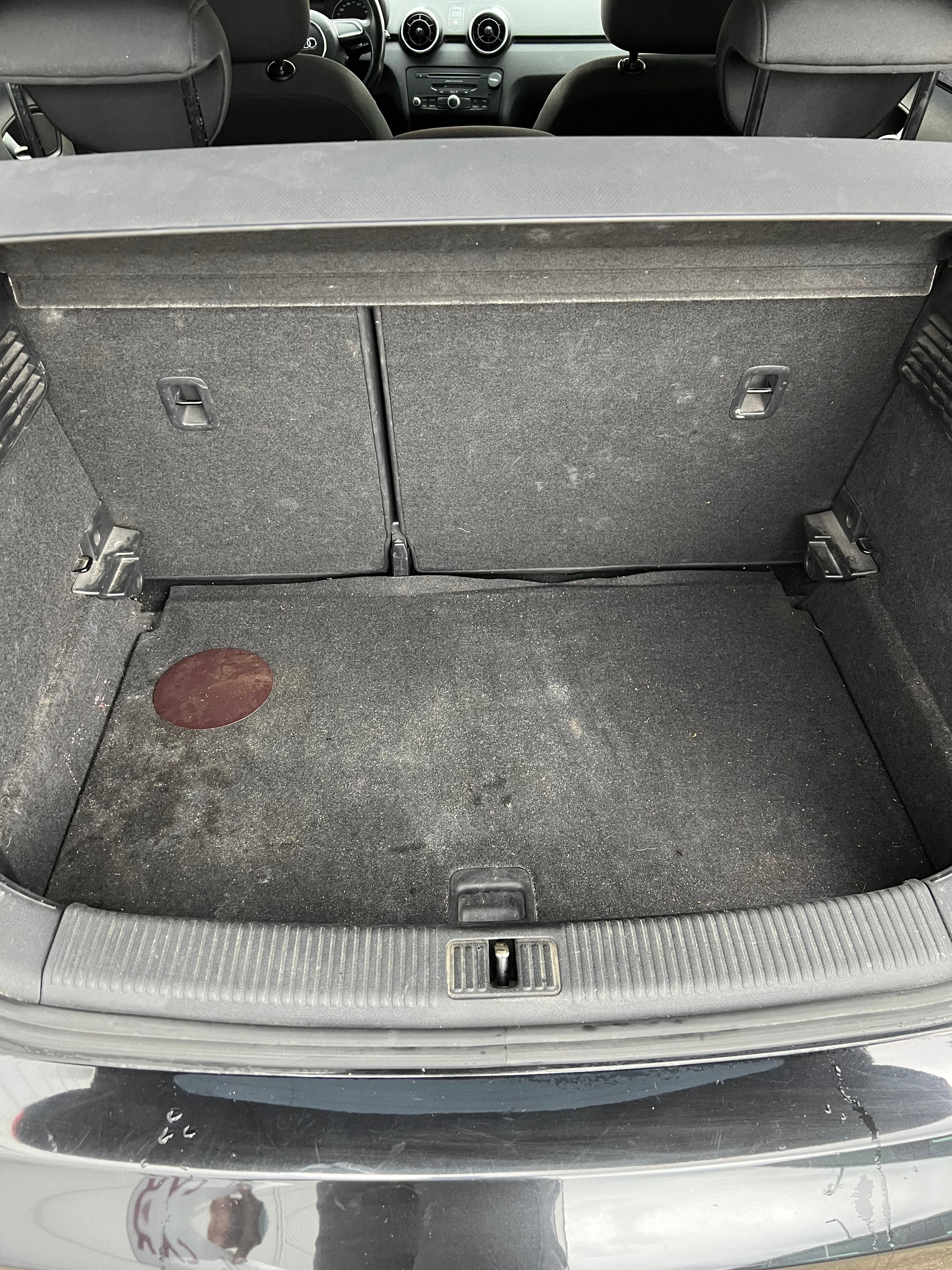 Audi A1 1.6 TDI 90 AMBIANTE Audi A1 1.6 TDI 90 AMBIANTE