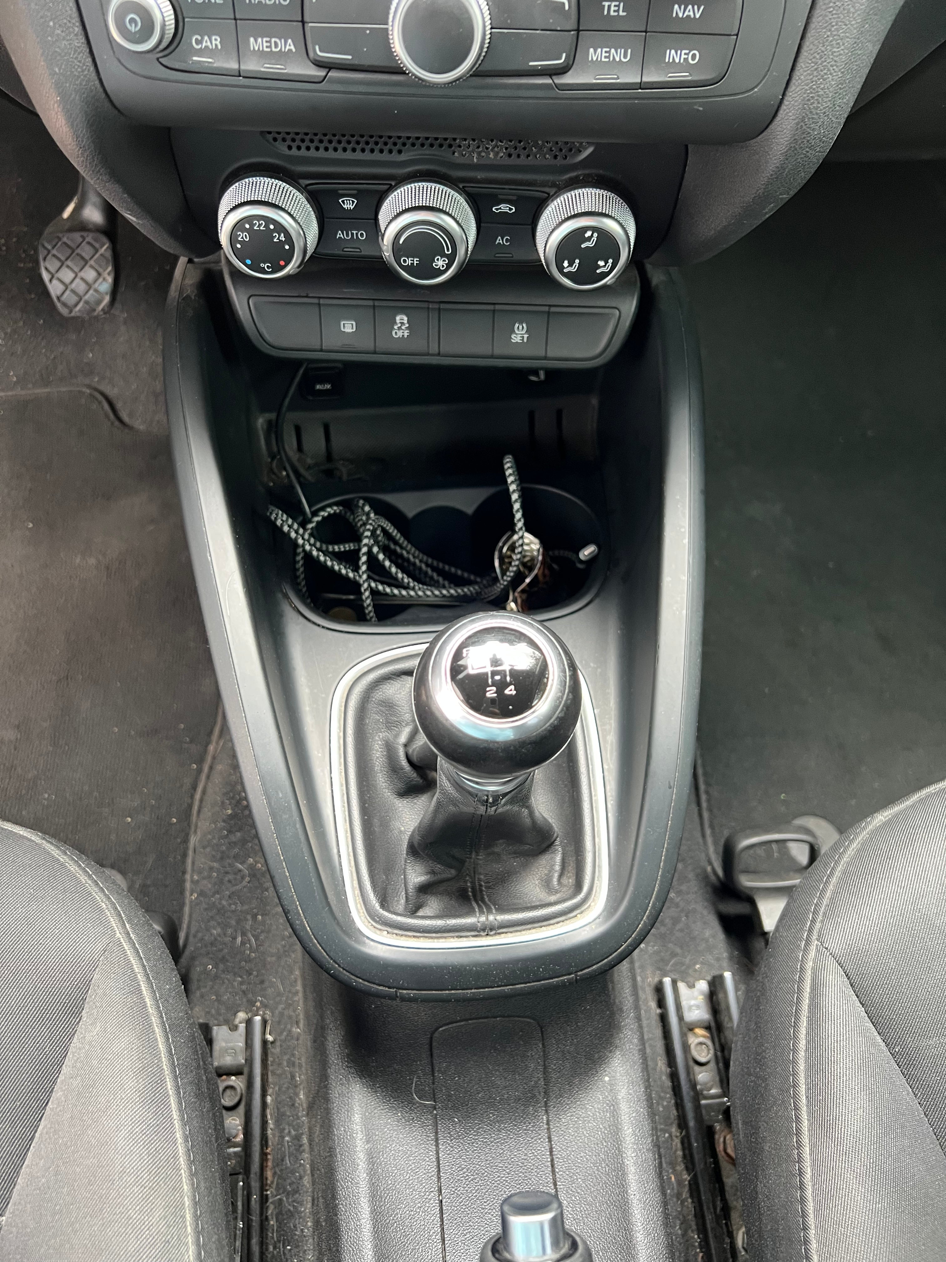 Audi A1 1.6 TDI 90 AMBIANTE Audi A1 1.6 TDI 90 AMBIANTE