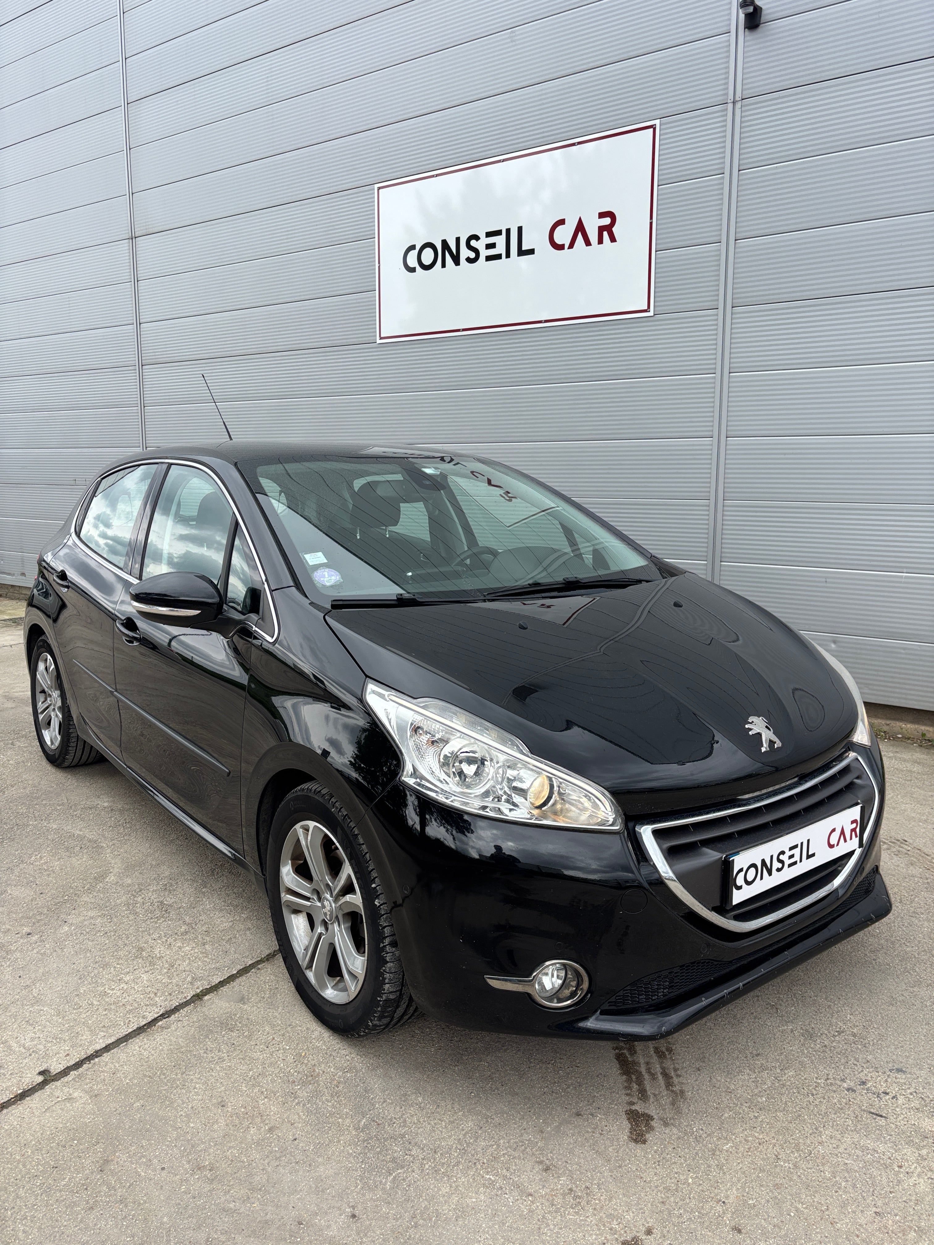 Peugeot 208 1.6VTi 120 Allure Peugeot 208 1.6VTi 120 Allure