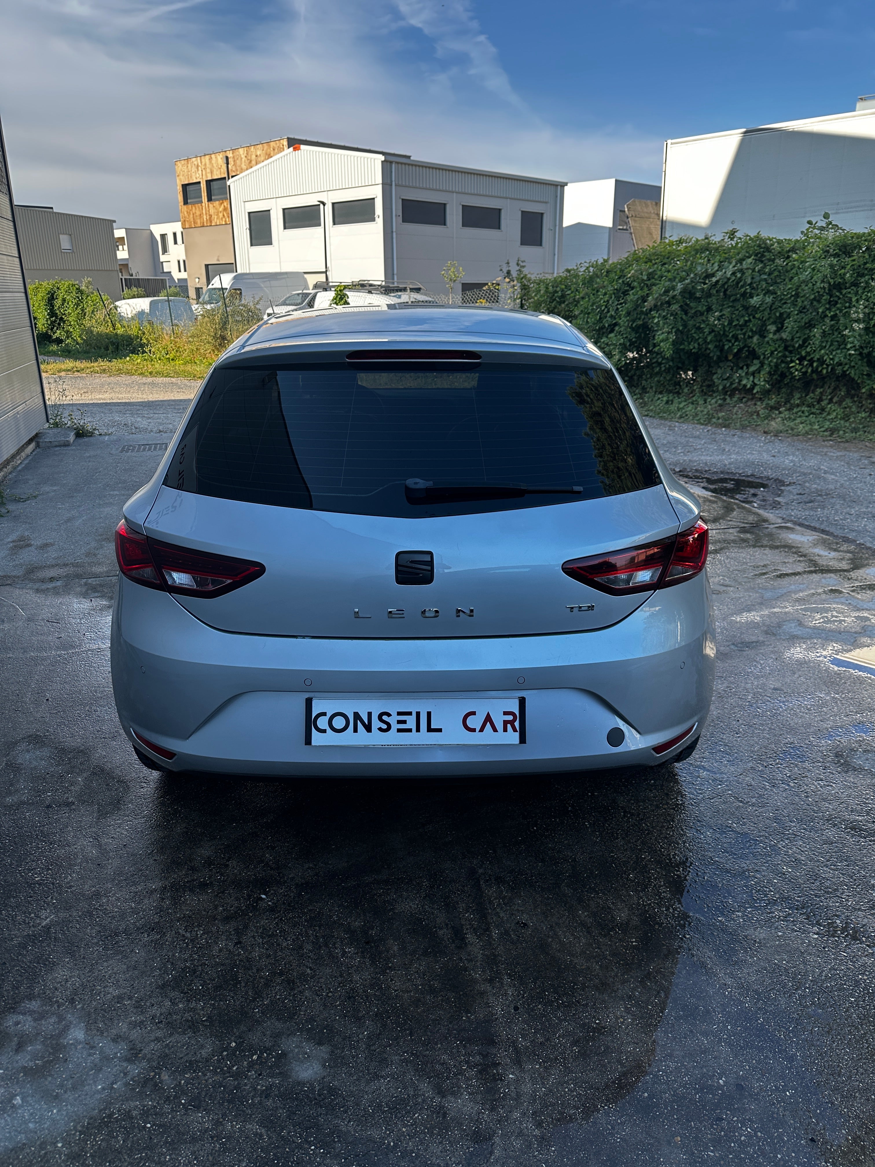 Seat Leon 1.6 TDI 105CH Seat Leon 1.6 TDI 105CH