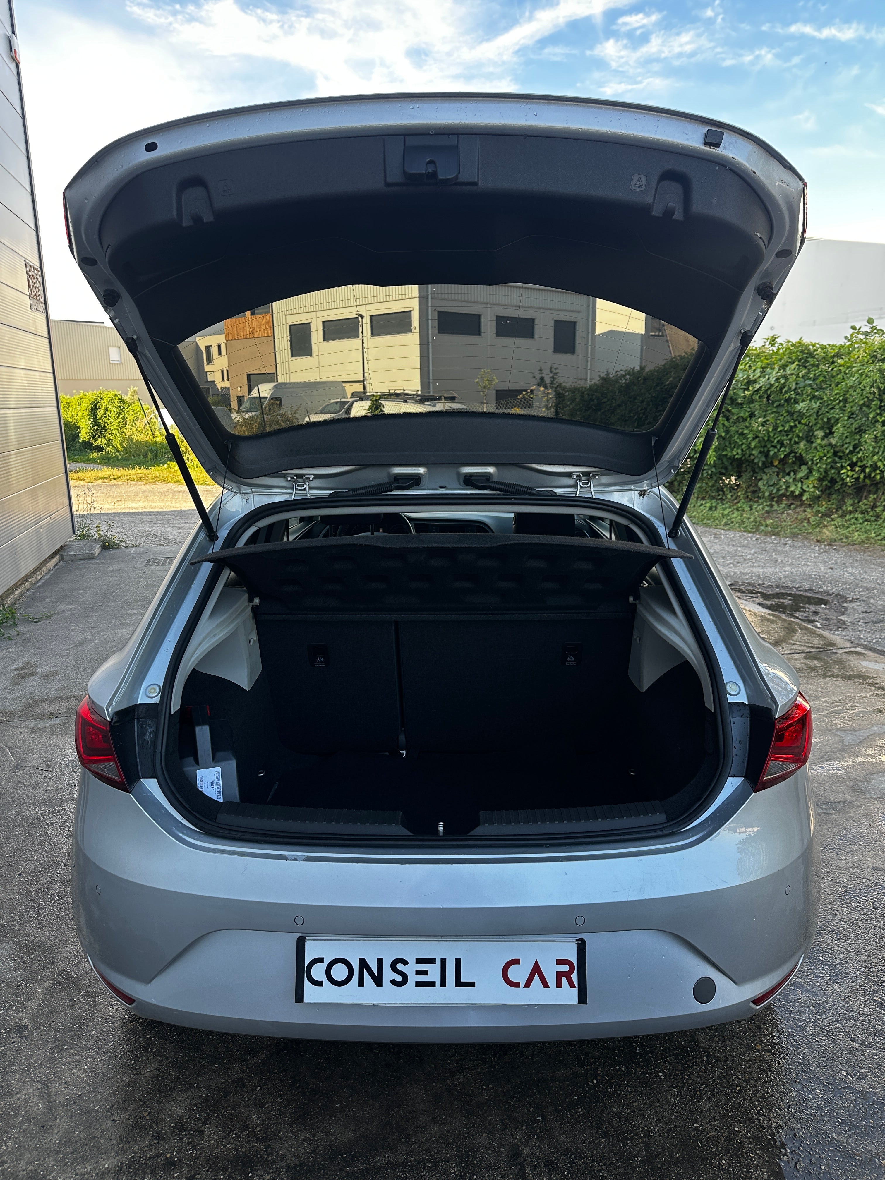 Seat Leon 1.6 TDI 105CH Seat Leon 1.6 TDI 105CH