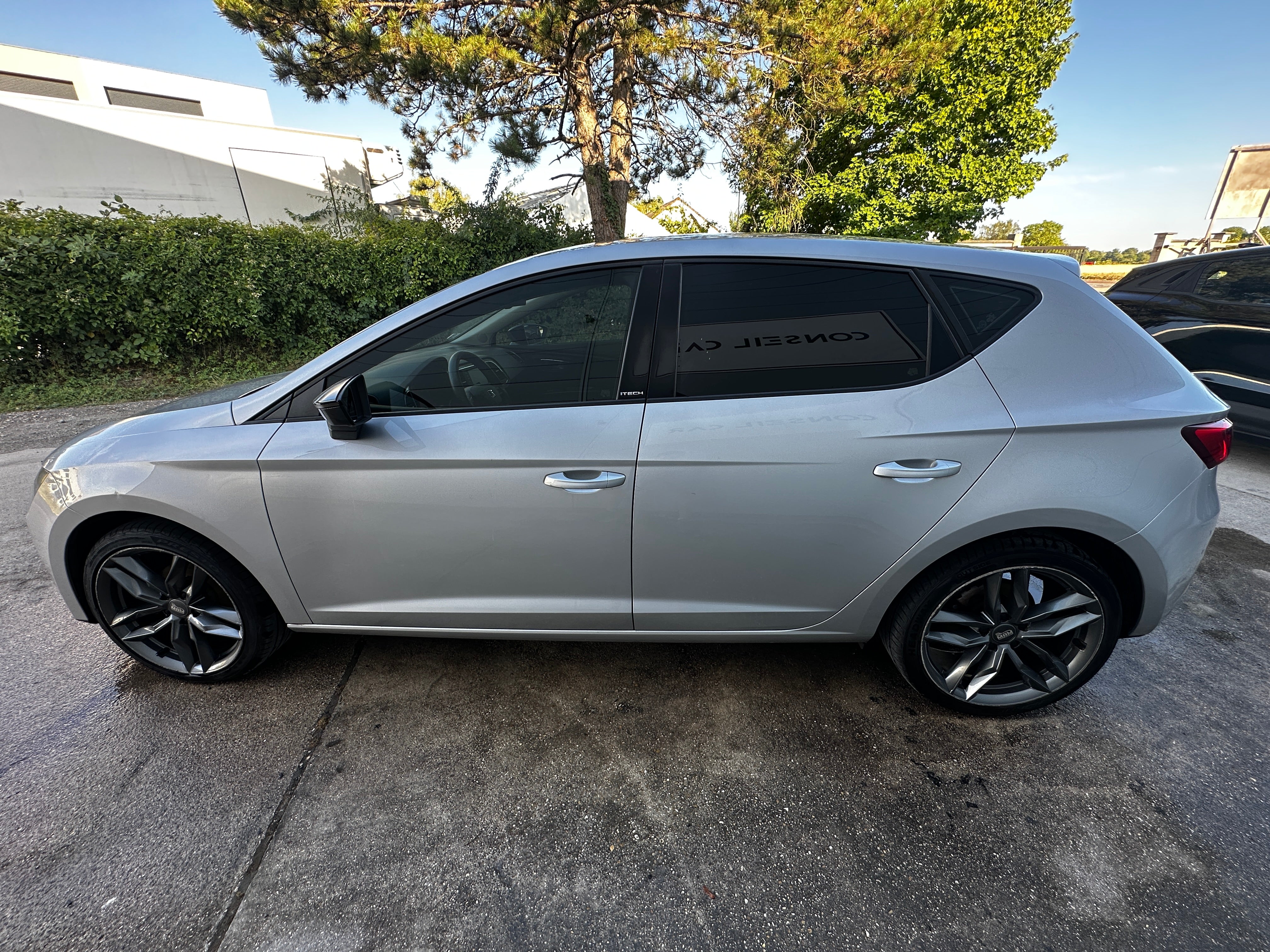 Seat Leon 1.6 TDI 105CH Seat Leon 1.6 TDI 105CH