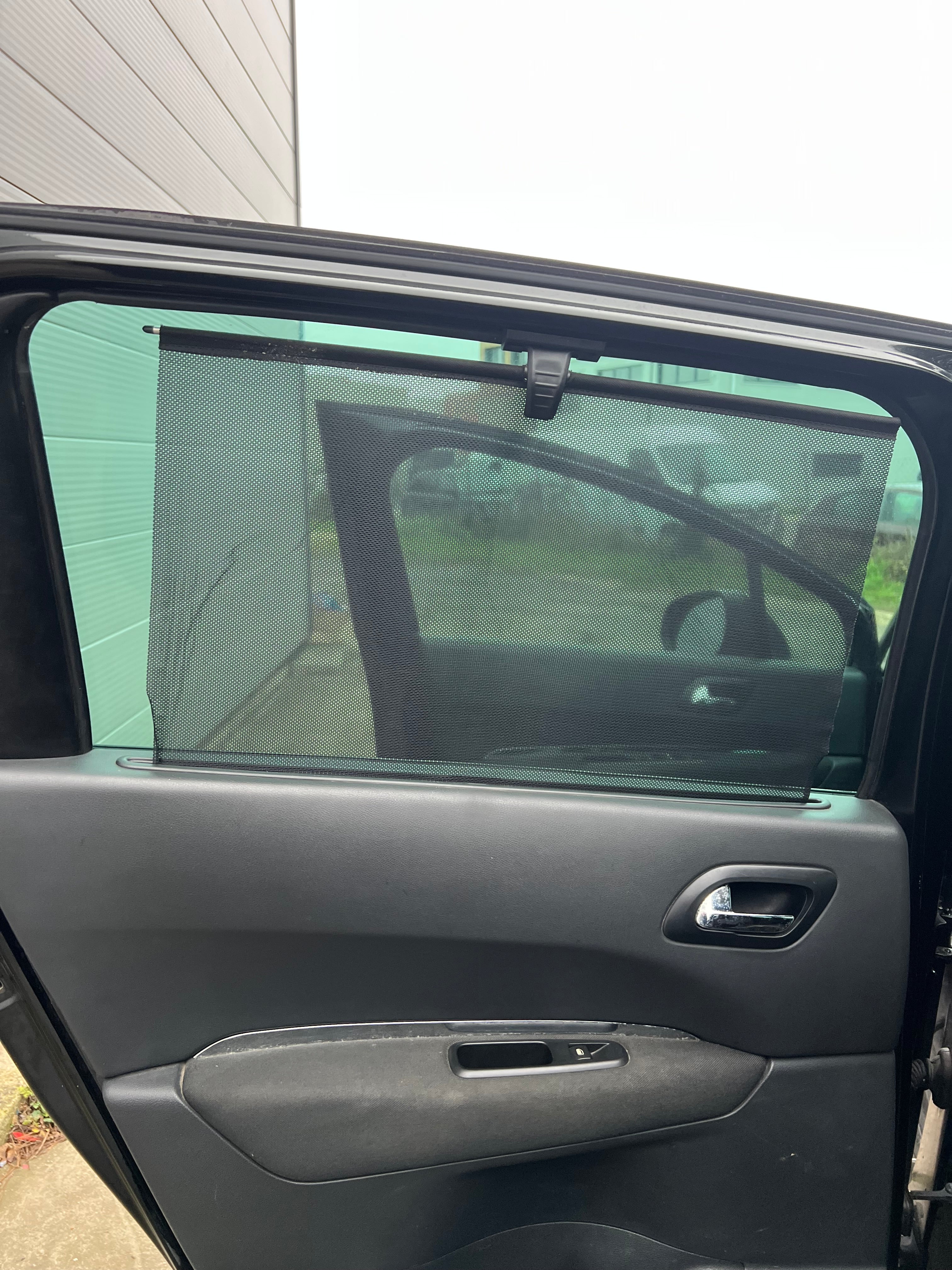 Peugeot 5008 1.6 HDi BOITE AUTO Peugeot 5008 1.6 HDi BOITE AUTO