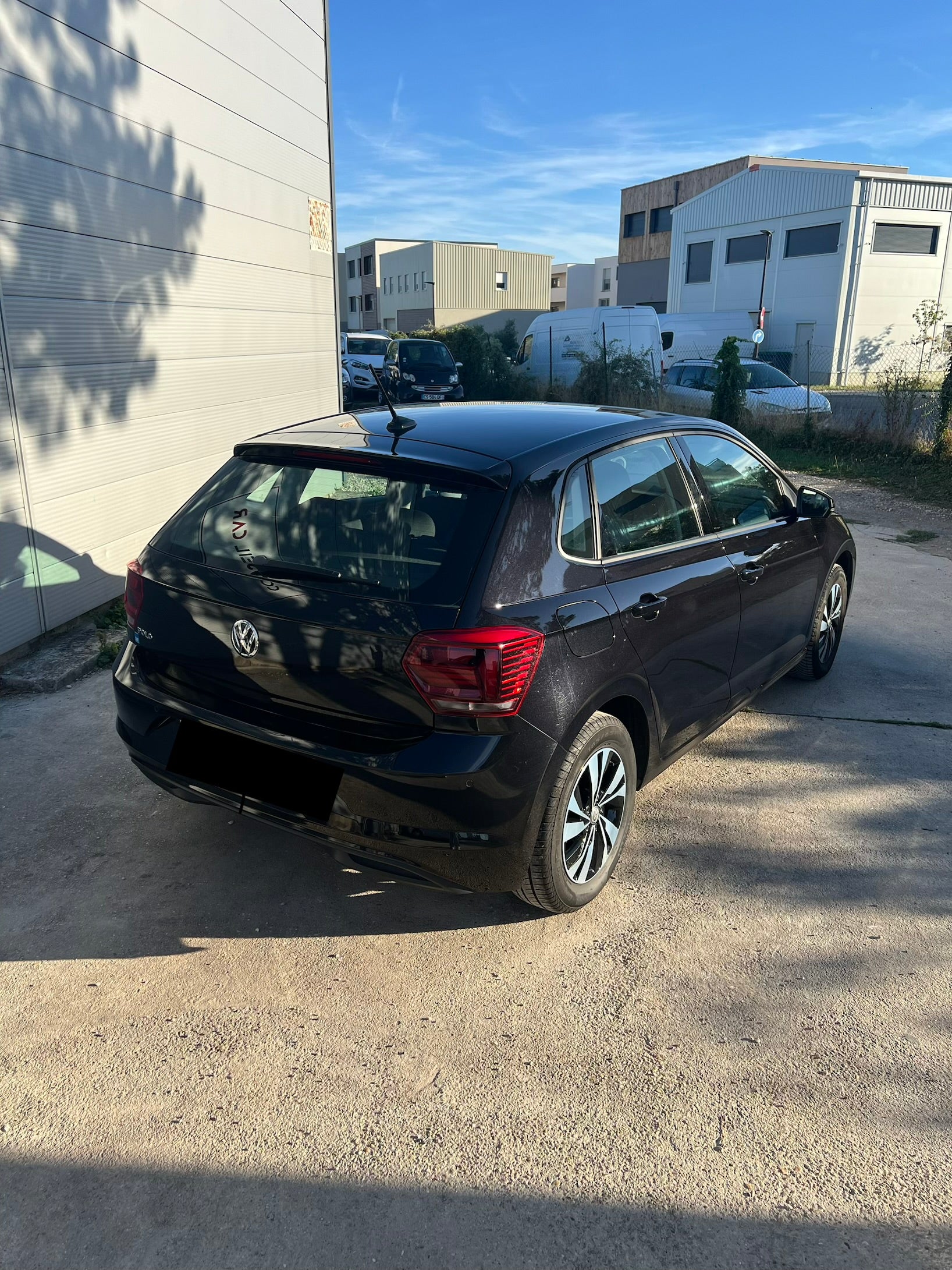 Volkswagen Polo 1.0 TSI 95 LOUNGE BUSINESS Volkswagen Polo 1.0 TSI 95 LOUNGE BUSINESS