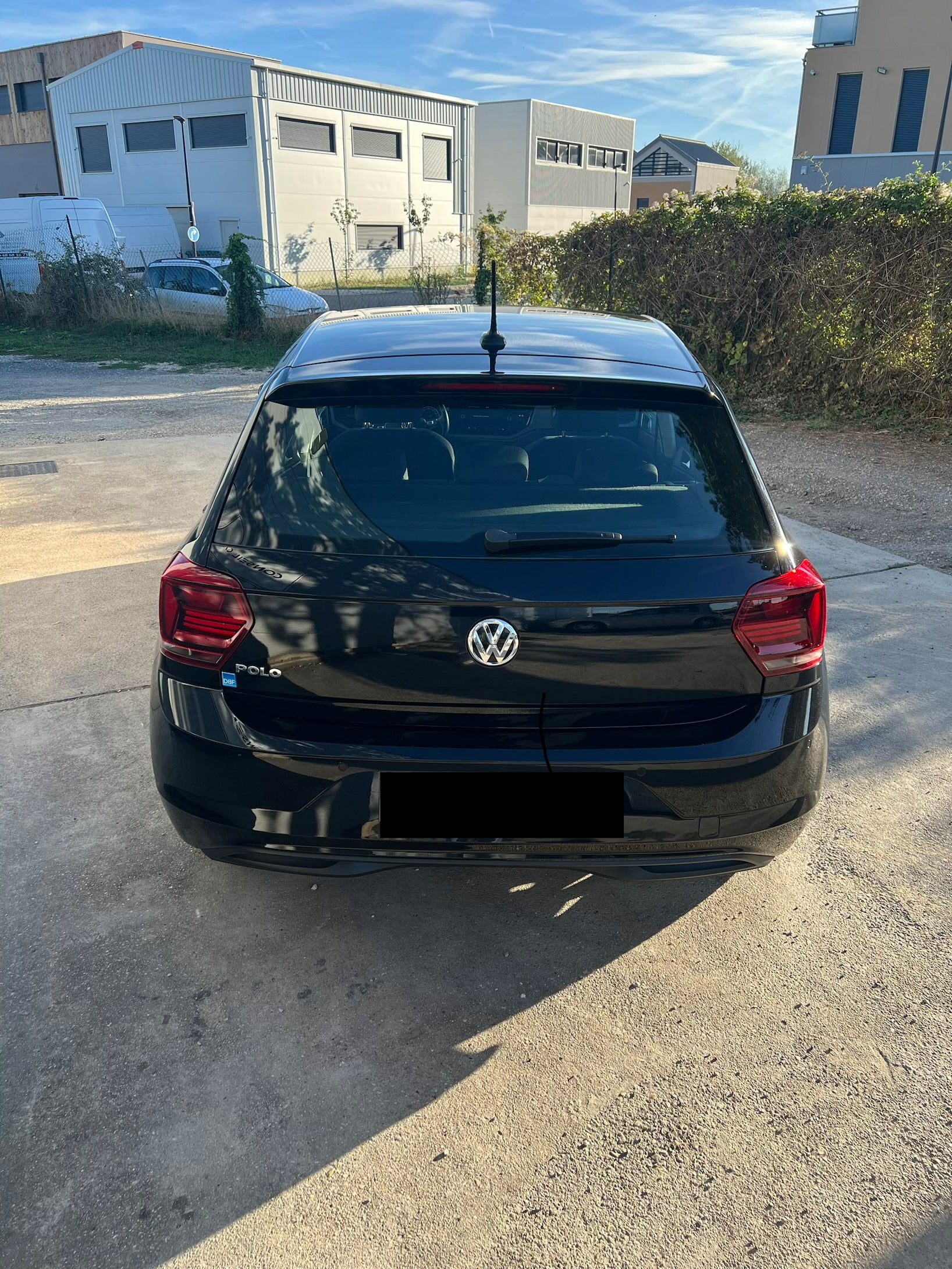 Volkswagen Polo 1.0 TSI 95 LOUNGE BUSINESS Volkswagen Polo 1.0 TSI 95 LOUNGE BUSINESS