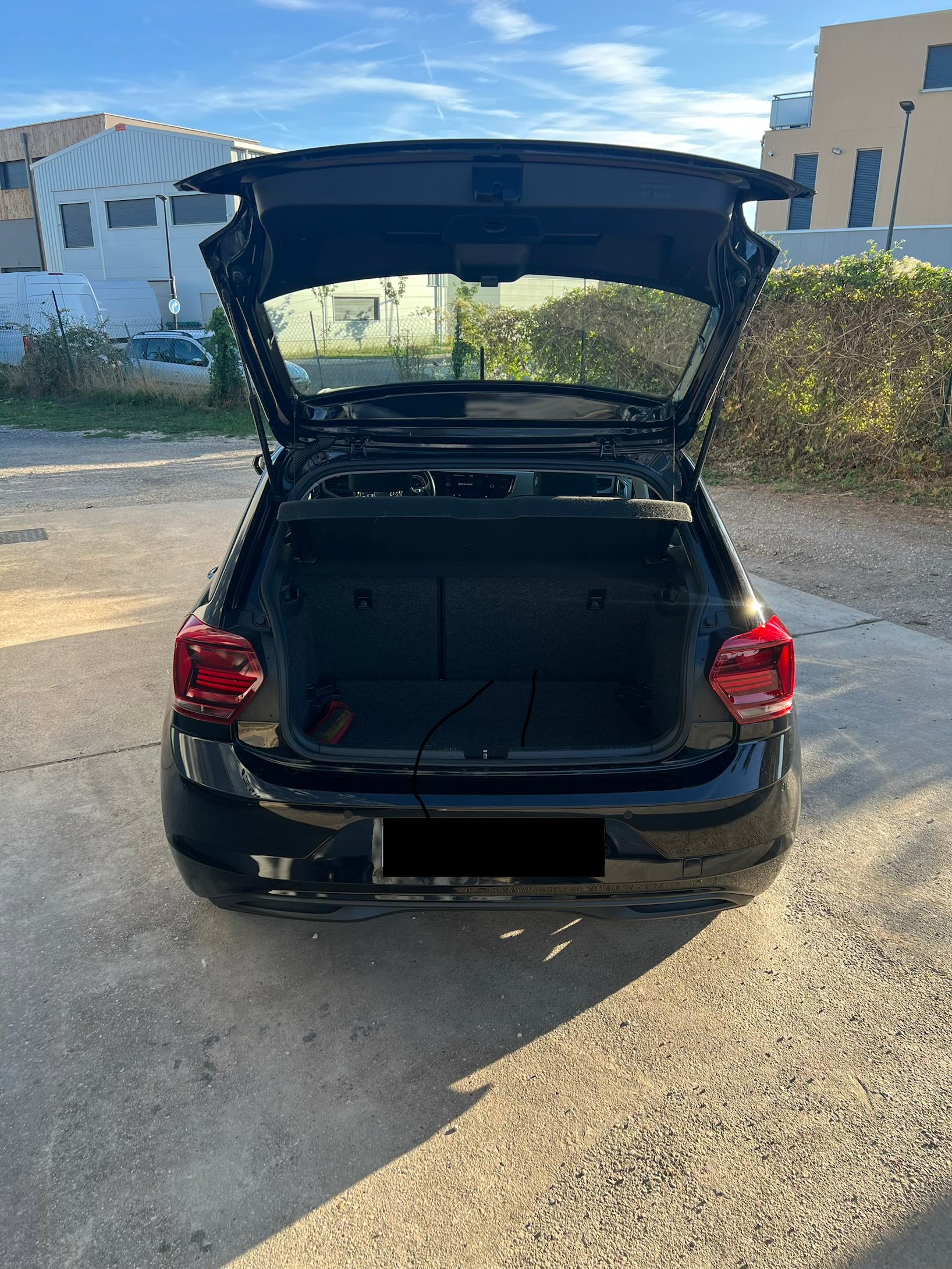 Volkswagen Polo 1.0 TSI 95 LOUNGE BUSINESS Volkswagen Polo 1.0 TSI 95 LOUNGE BUSINESS