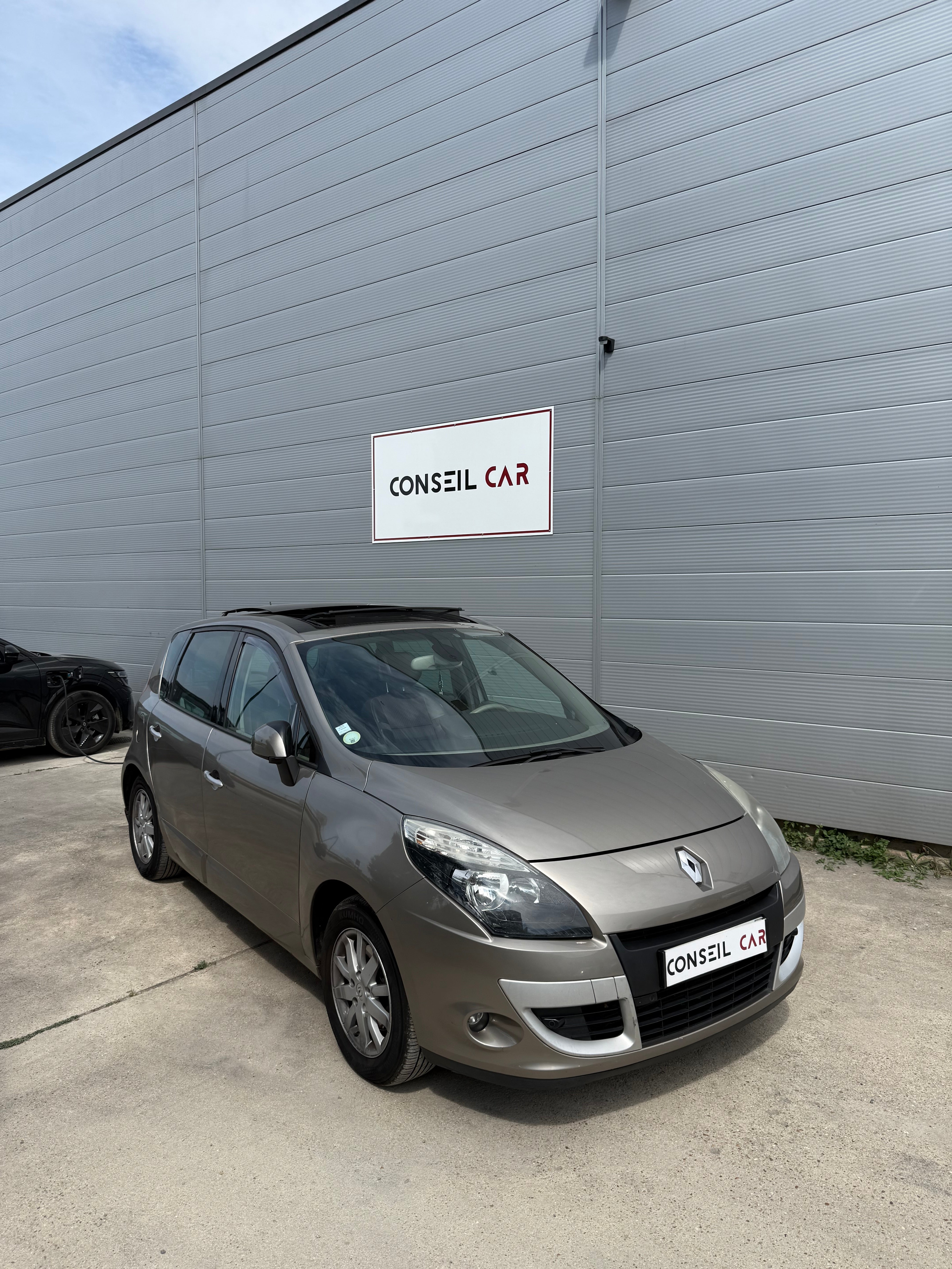Renault Scenic 1.5 DCI 110CH Renault Scenic 1.5 DCI 110CH