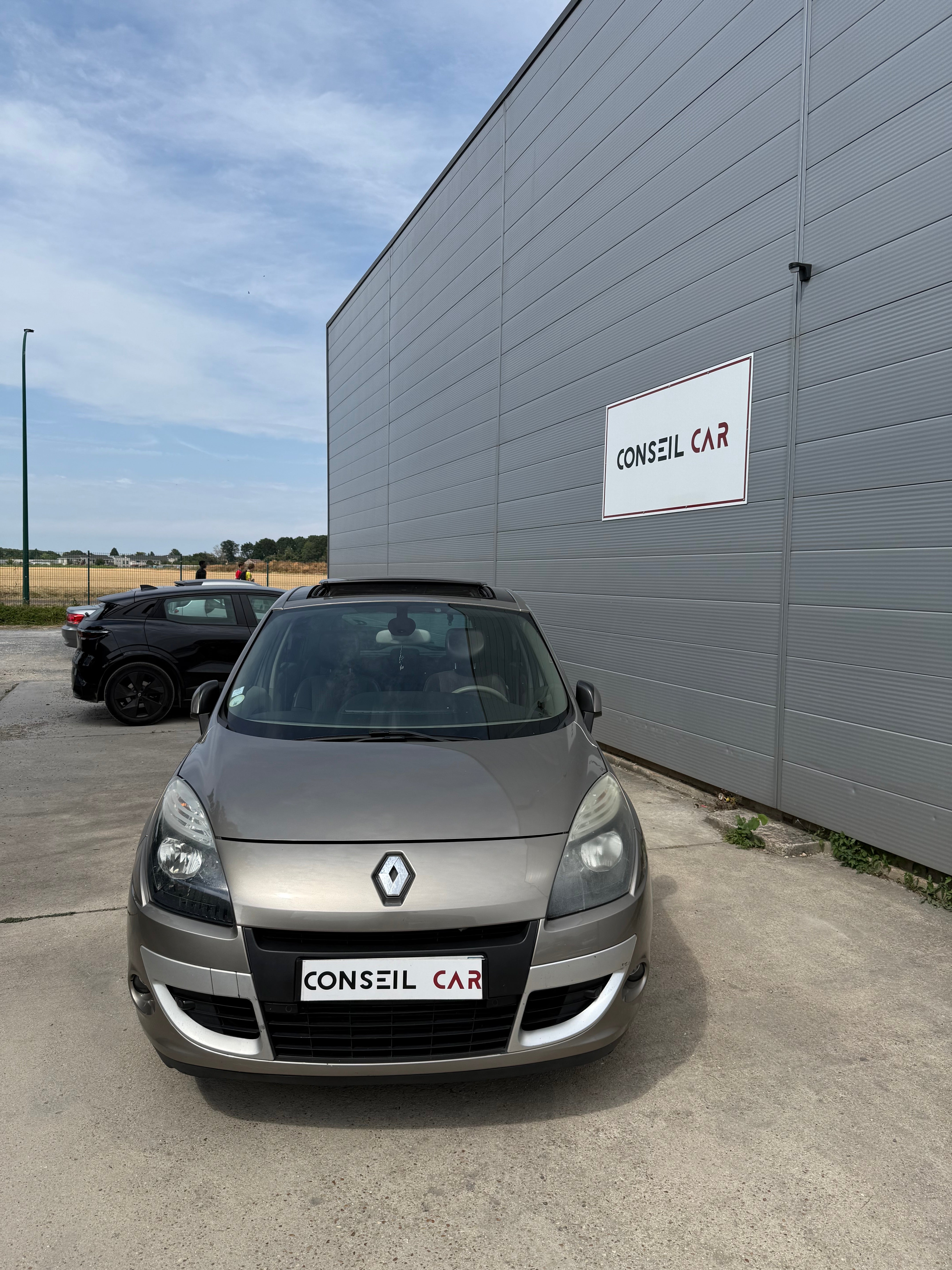 Renault Scenic 1.5 DCI 110CH Renault Scenic 1.5 DCI 110CH