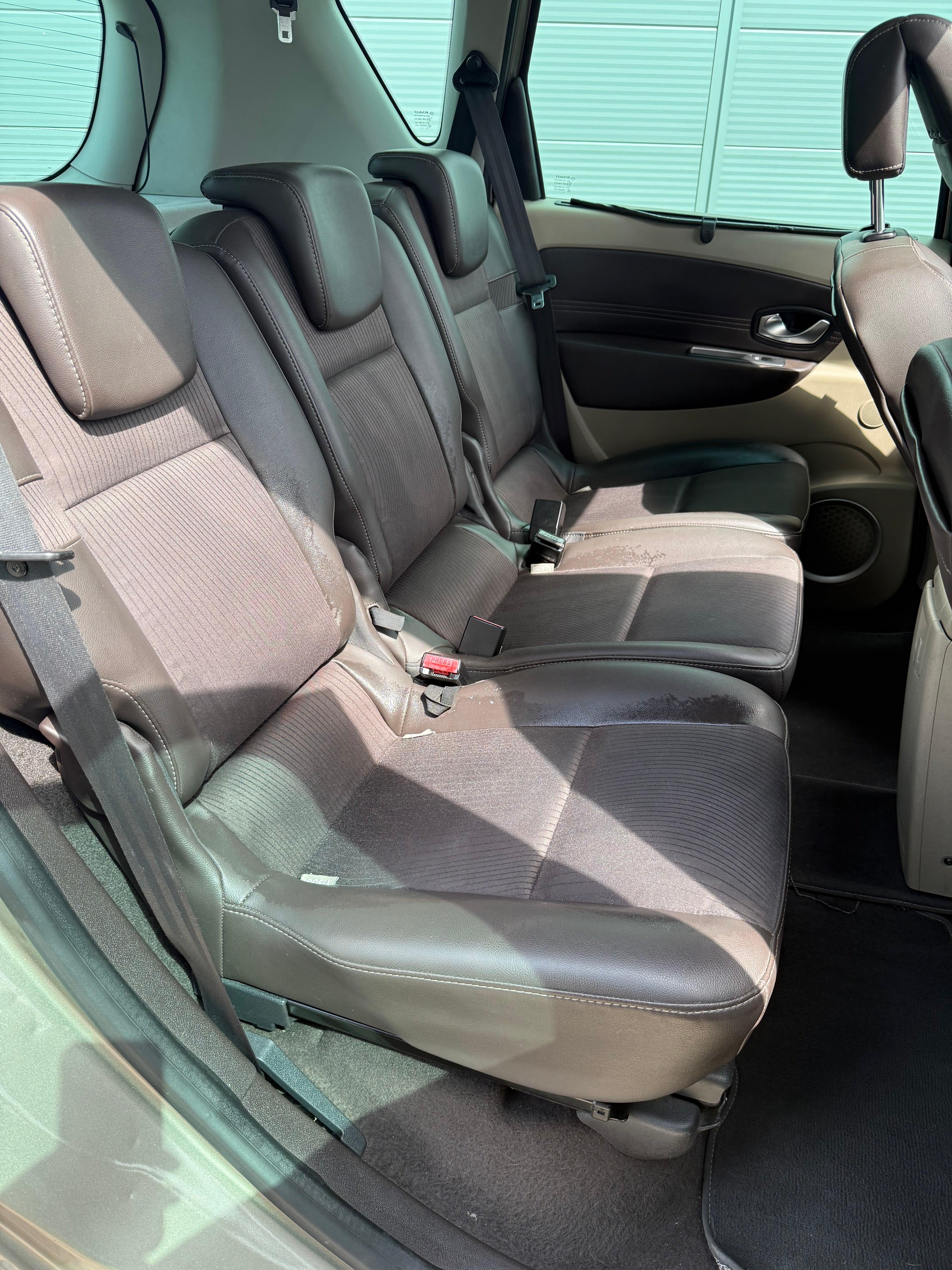 Renault Scenic 1.5 DCI 110CH Renault Scenic 1.5 DCI 110CH
