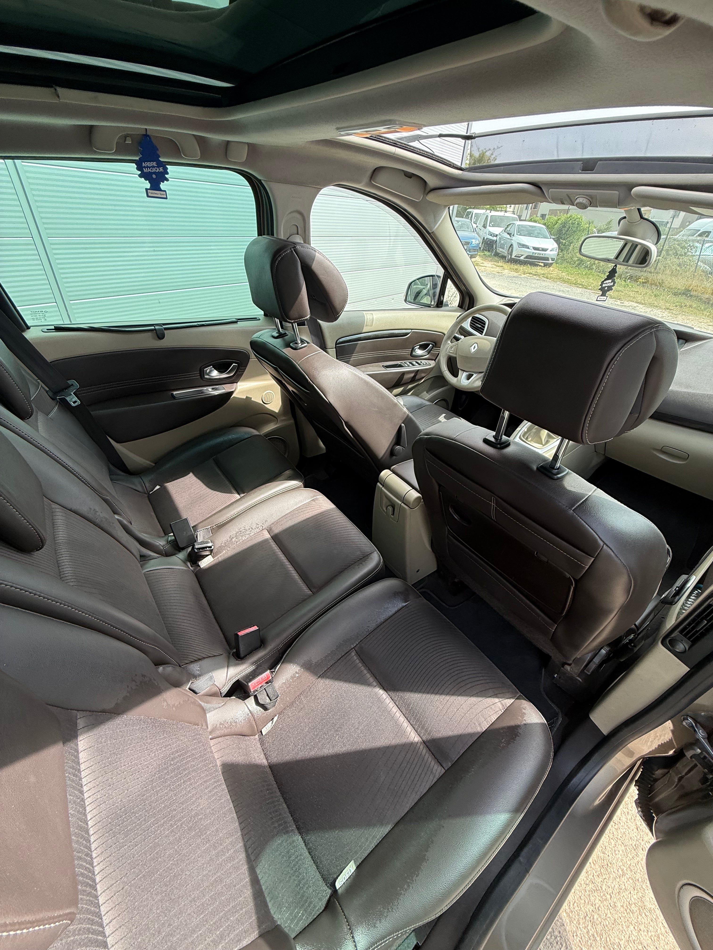 Renault Scenic 1.5 DCI 110CH Renault Scenic 1.5 DCI 110CH