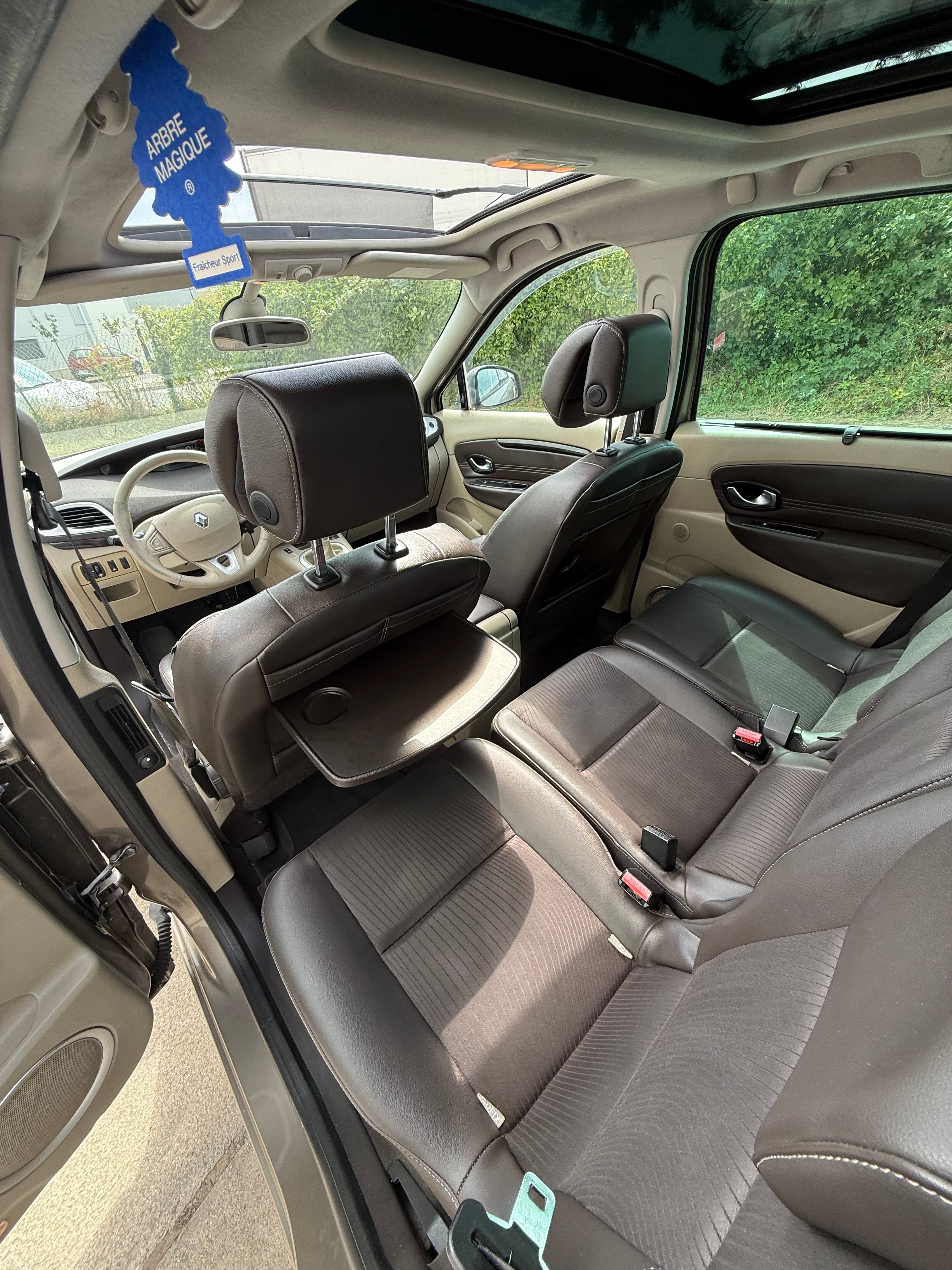 Renault Scenic 1.5 DCI 110CH Renault Scenic 1.5 DCI 110CH