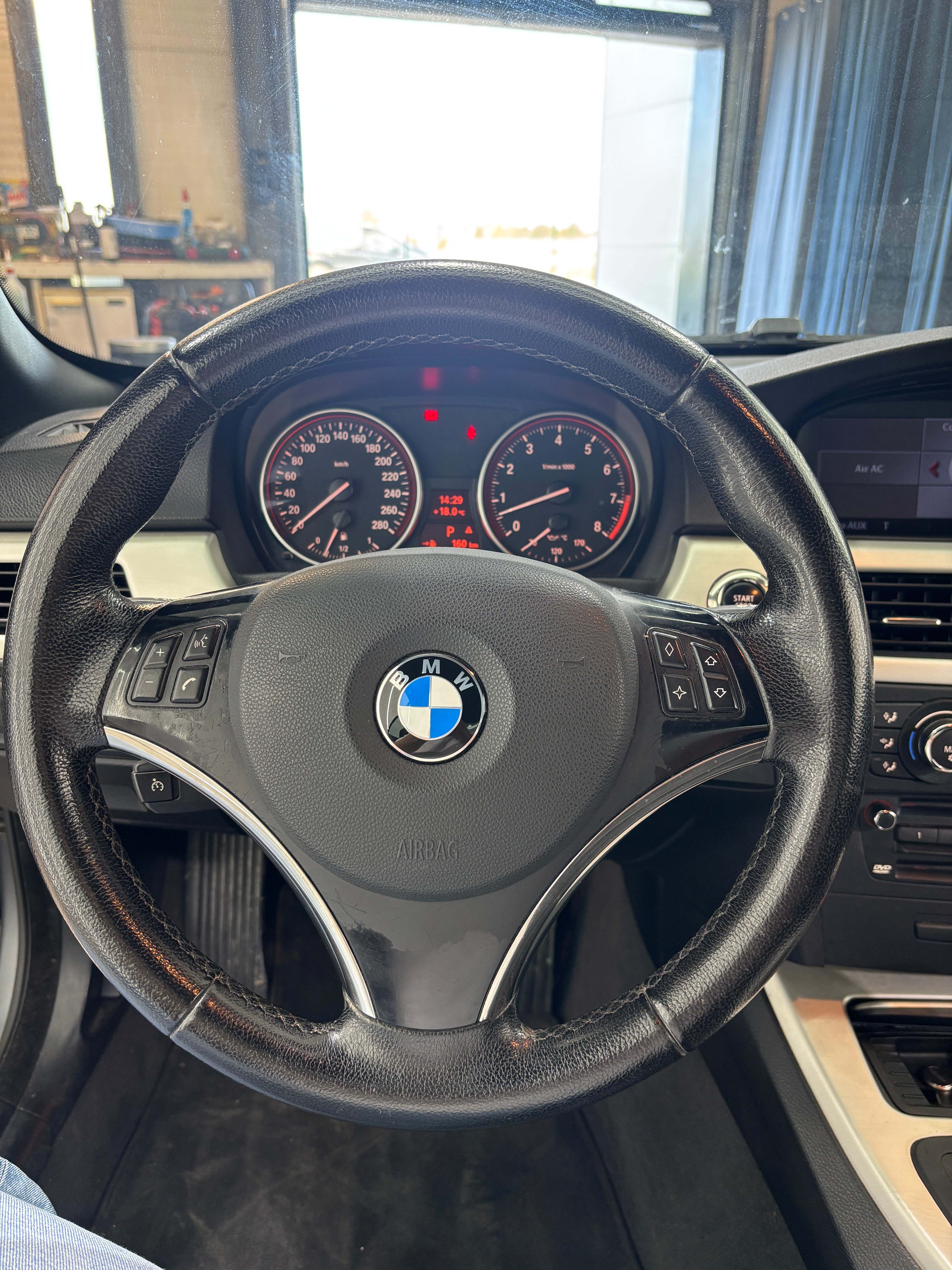 Bmw Série 3 E93 325I 220CH ZF6 Bmw Série 3 E93 325I 220CH ZF6
