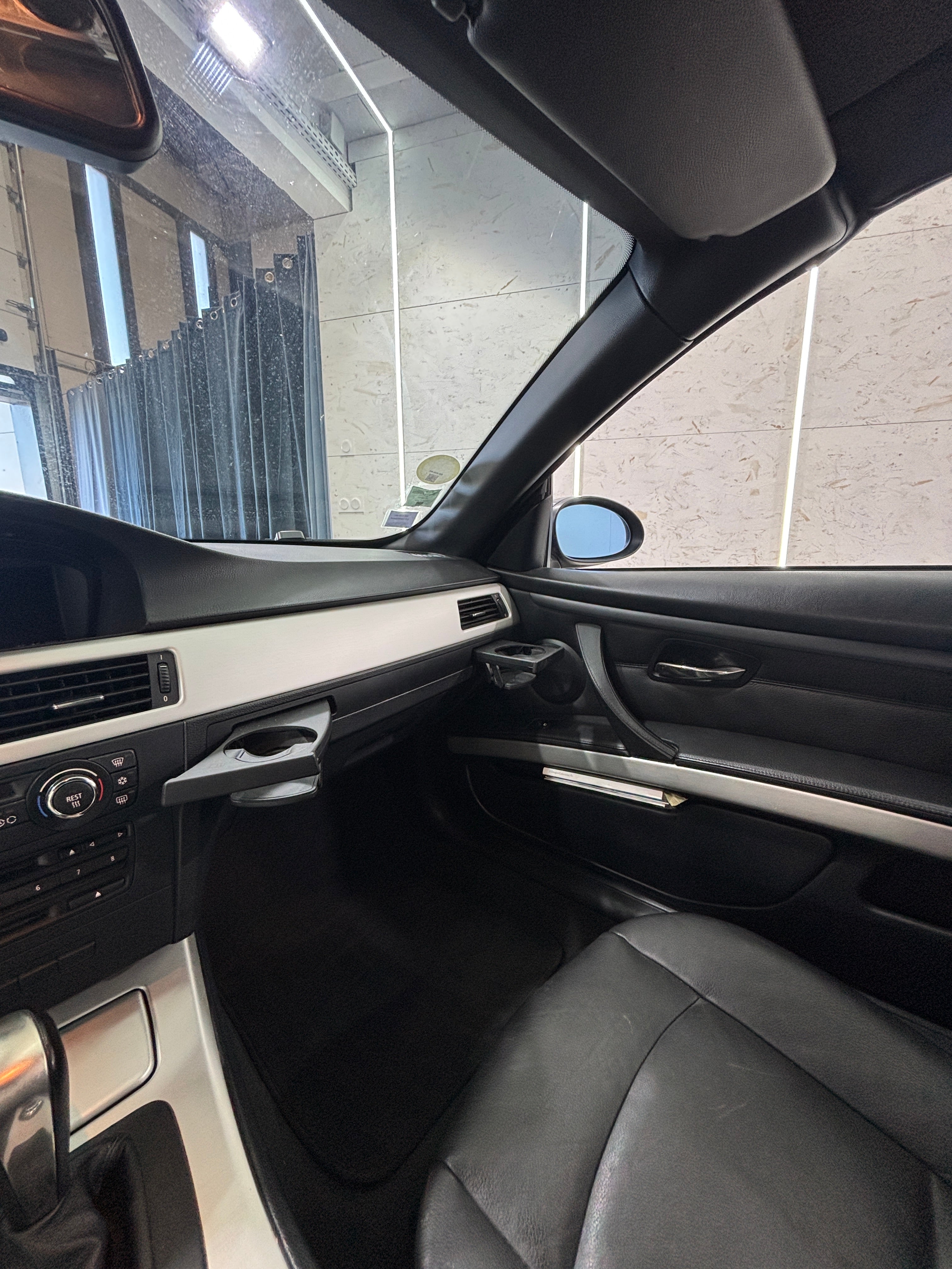Bmw Série 3 E93 325I 220CH ZF6 Bmw Série 3 E93 325I 220CH ZF6