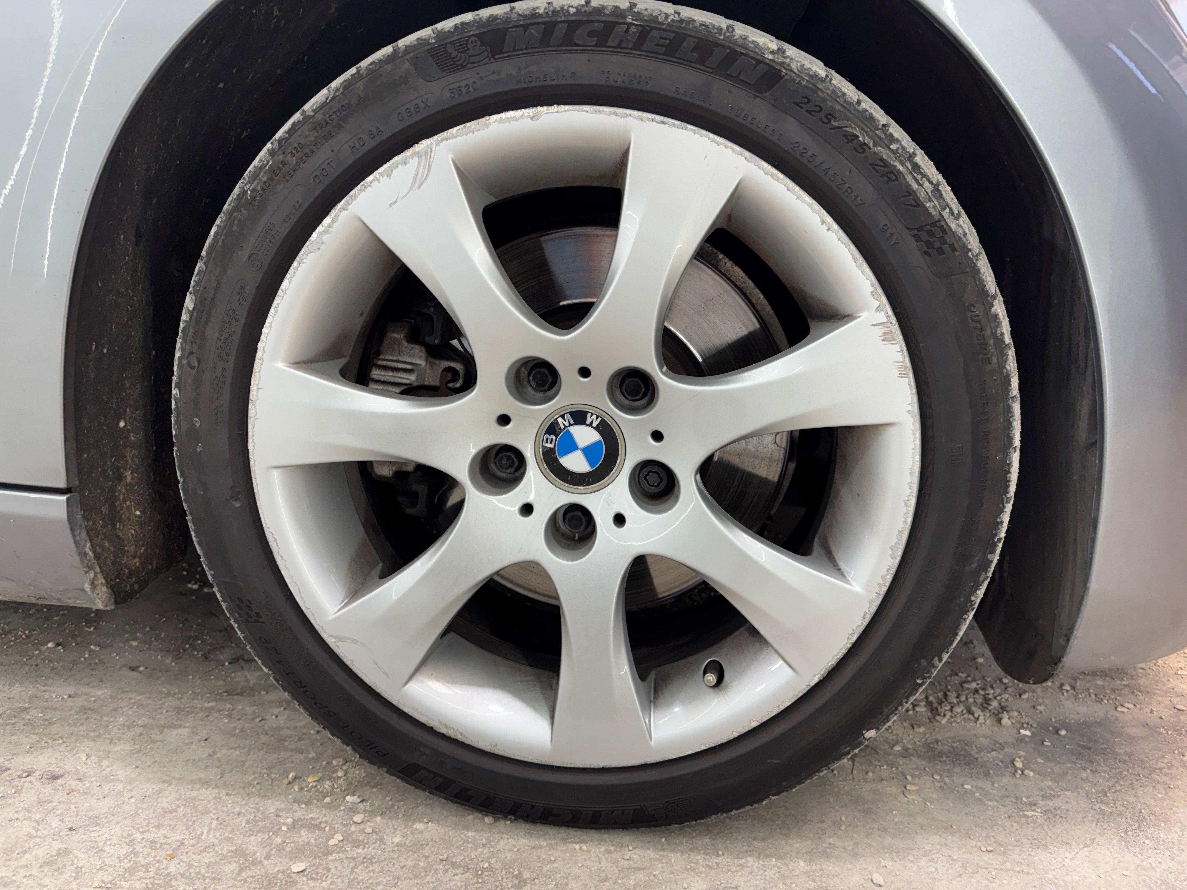 Bmw Série 3 E93 325I 220CH ZF6 Bmw Série 3 E93 325I 220CH ZF6