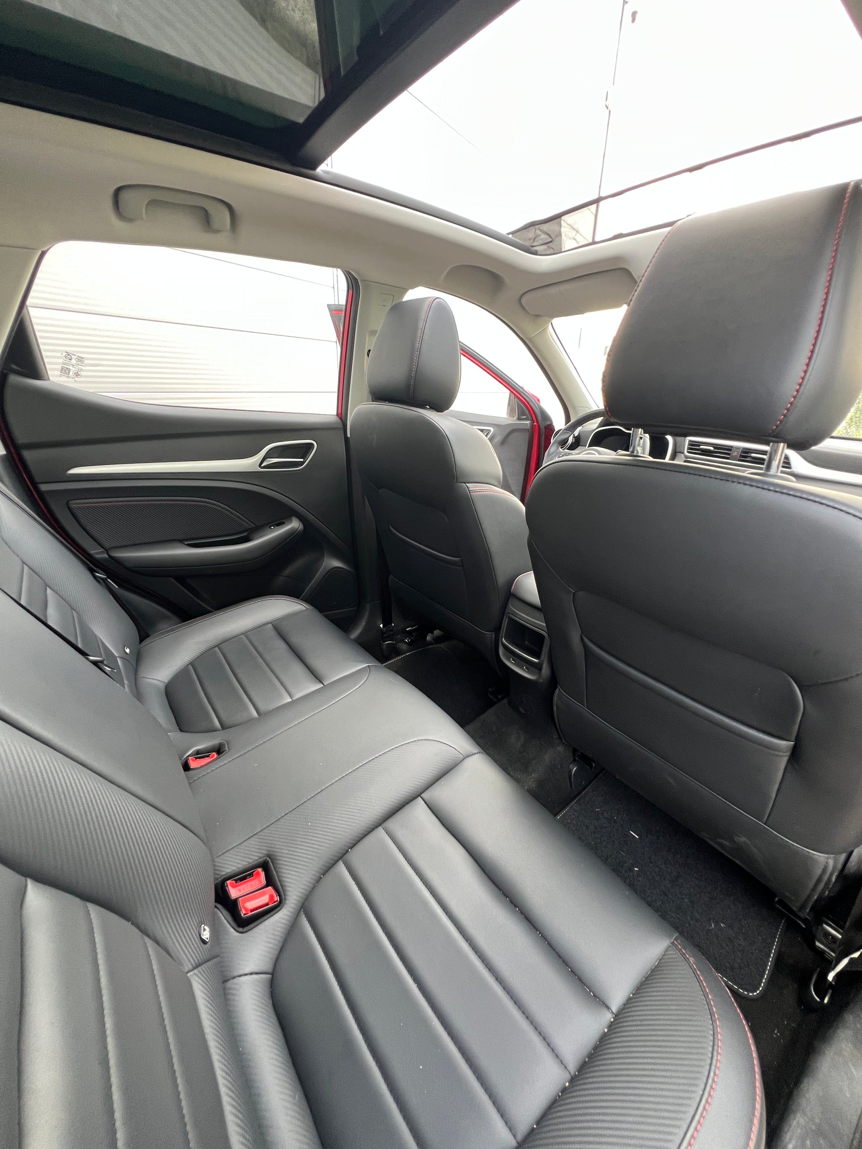 MG ZS LUXURY 1.0 T-GDI 110CH MG ZS LUXURY 1.0 T-GDI 110CH