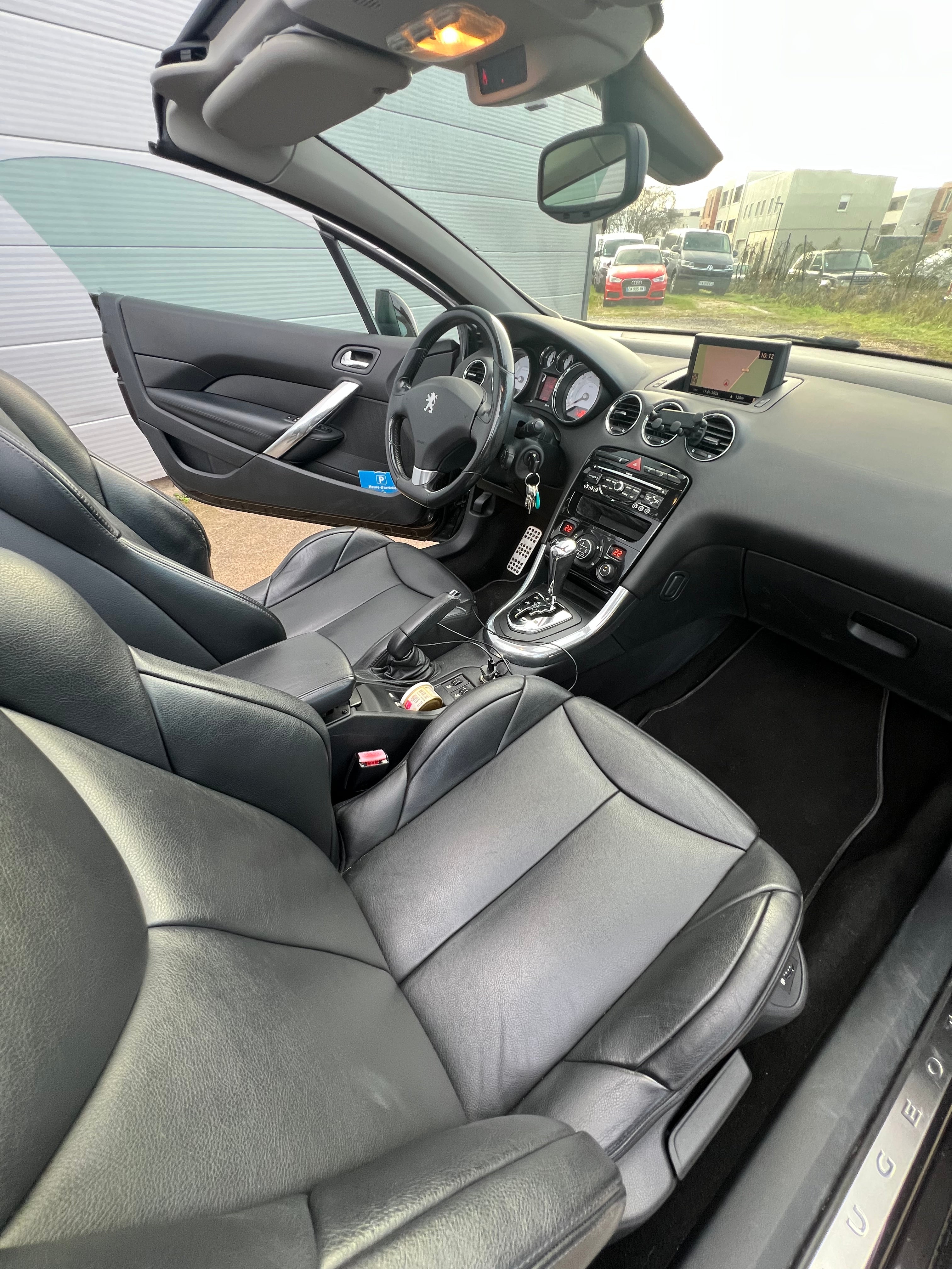 Peugeot 308CC 2.0 HDI 136 Féline Peugeot 308CC 2.0 HDI 136 Féline