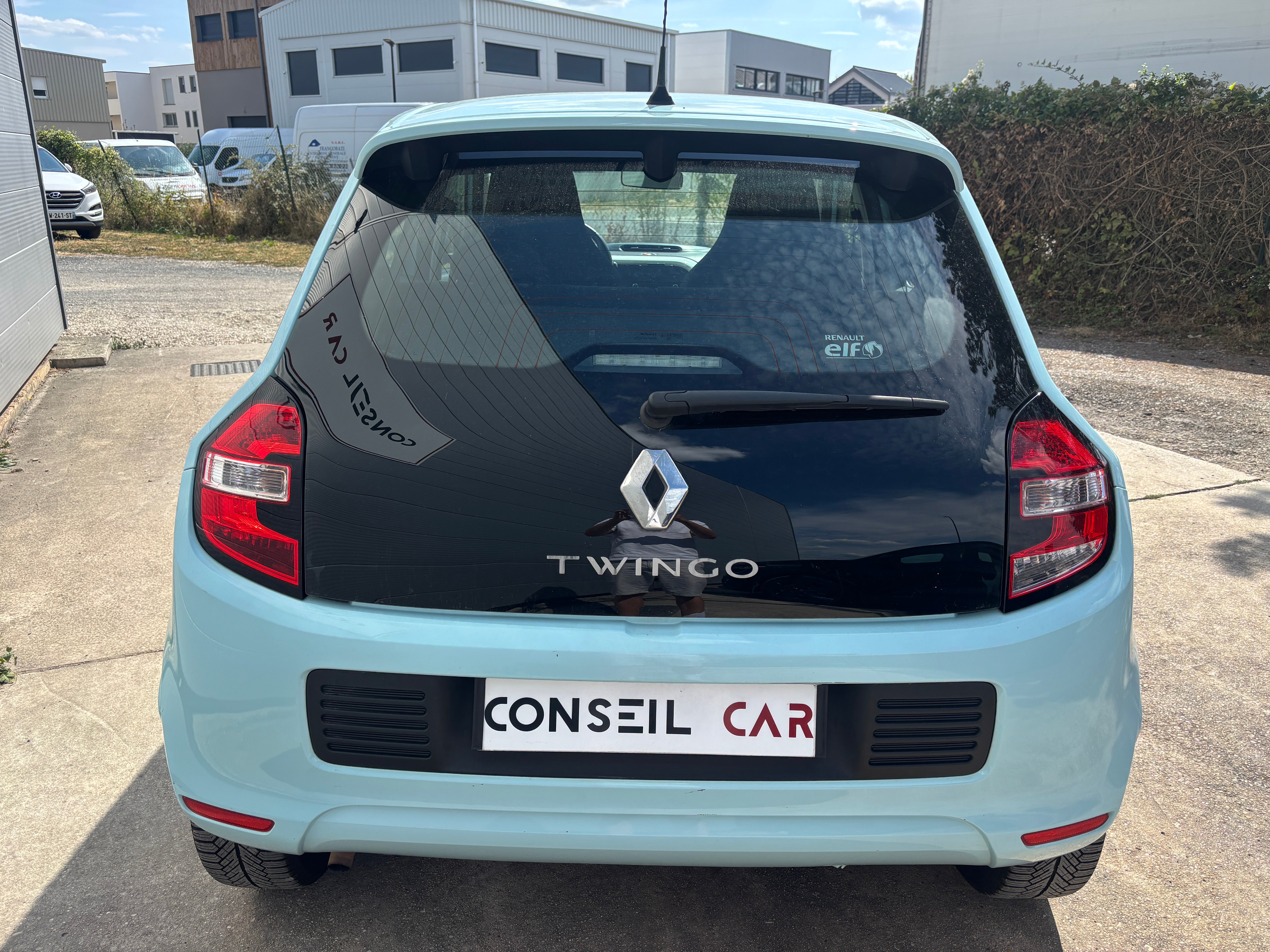 RENAULT Twingo III 1.0 SCe 75cv RENAULT Twingo III 1.0 SCe 75cv