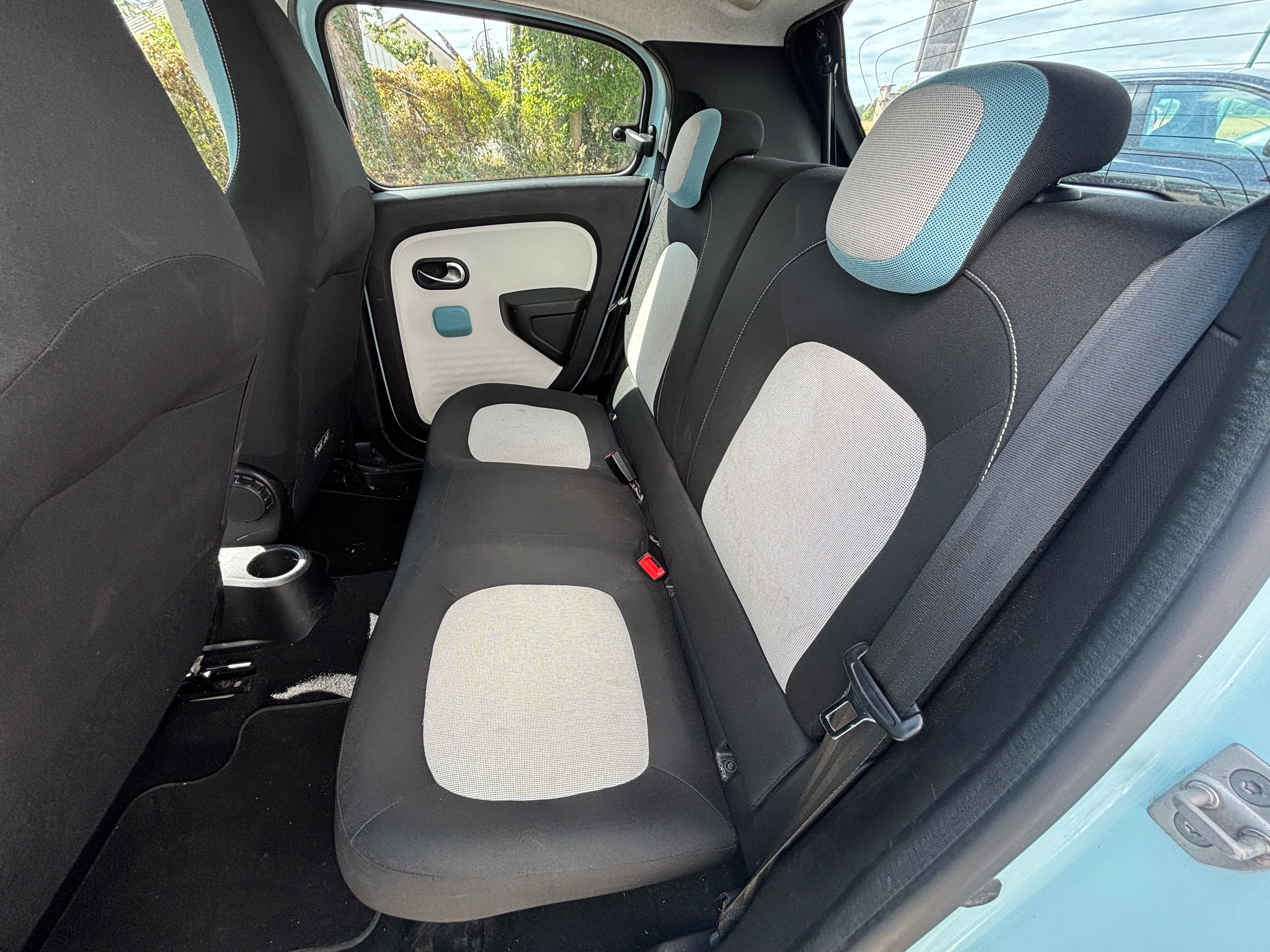 RENAULT Twingo III 1.0 SCe 75cv RENAULT Twingo III 1.0 SCe 75cv