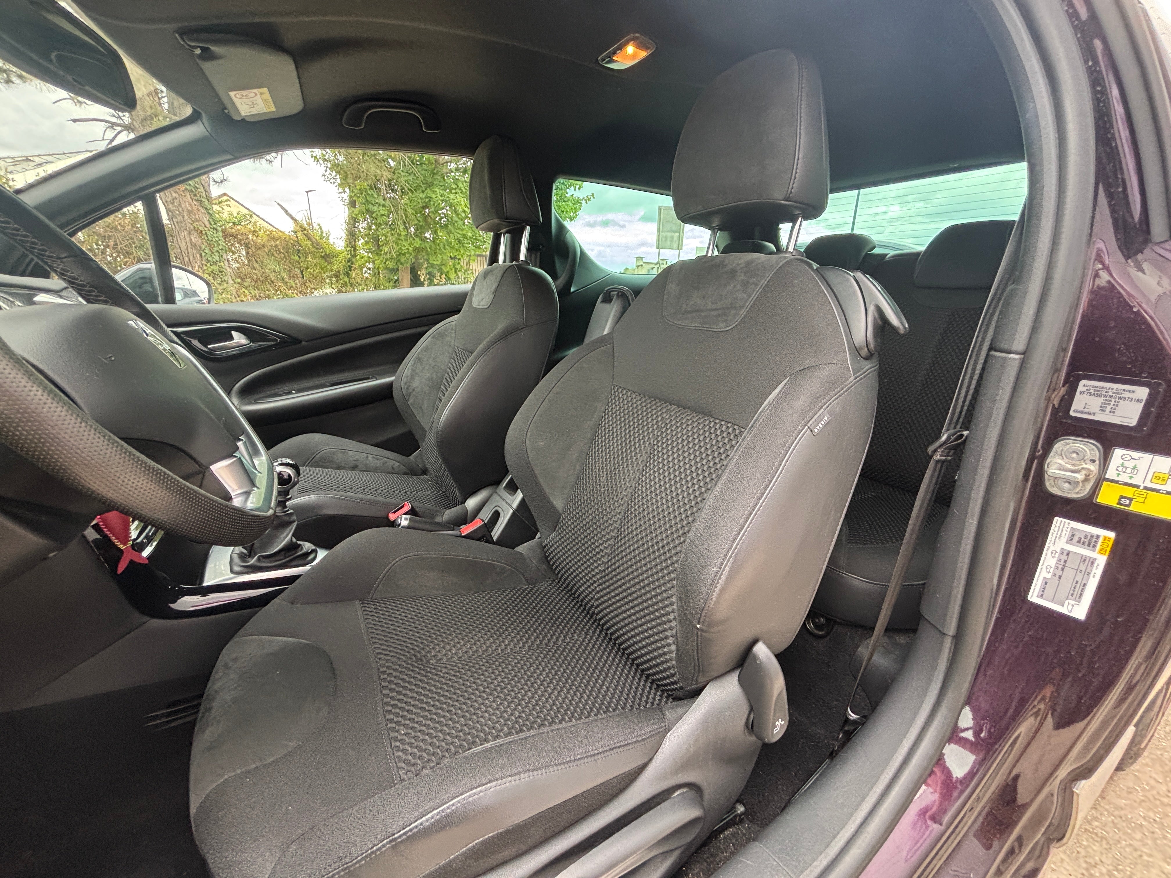 DS3 1.6 THP Sport chic 156CH DS3 1.6 THP Sport chic 156CH