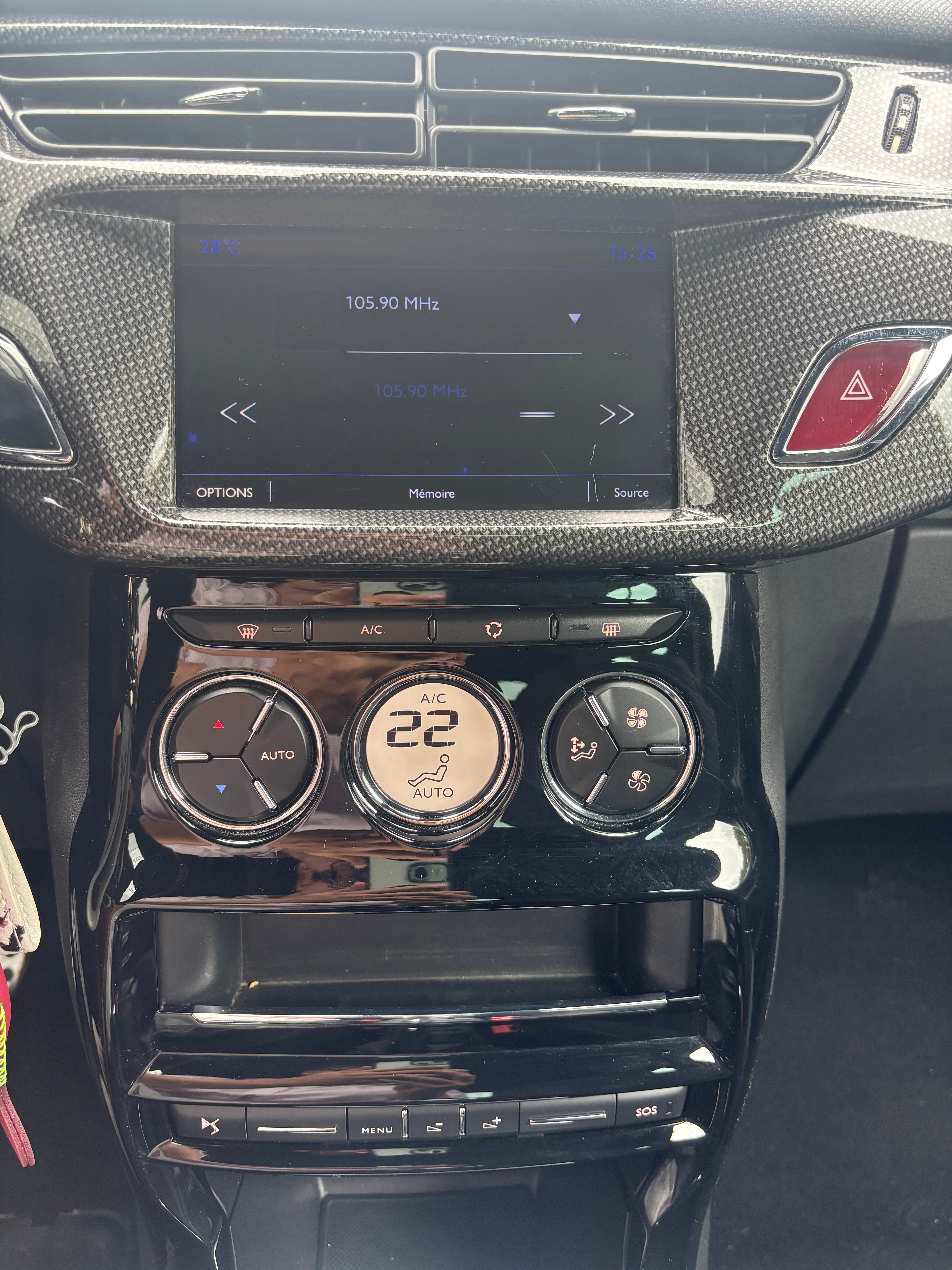 DS3 1.6 THP Sport chic 156CH DS3 1.6 THP Sport chic 156CH