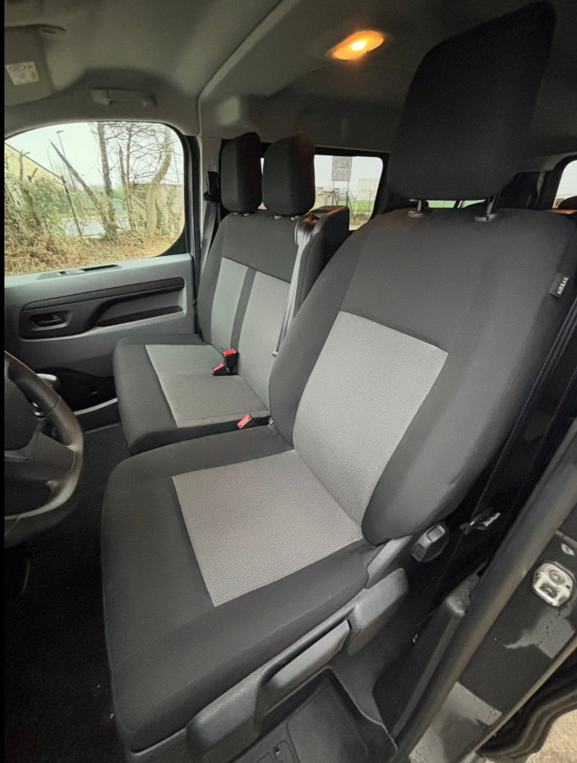 Toyota Proace 1.5D 120CH 9 places Toyota Proace 1.5D 120CH 9 places