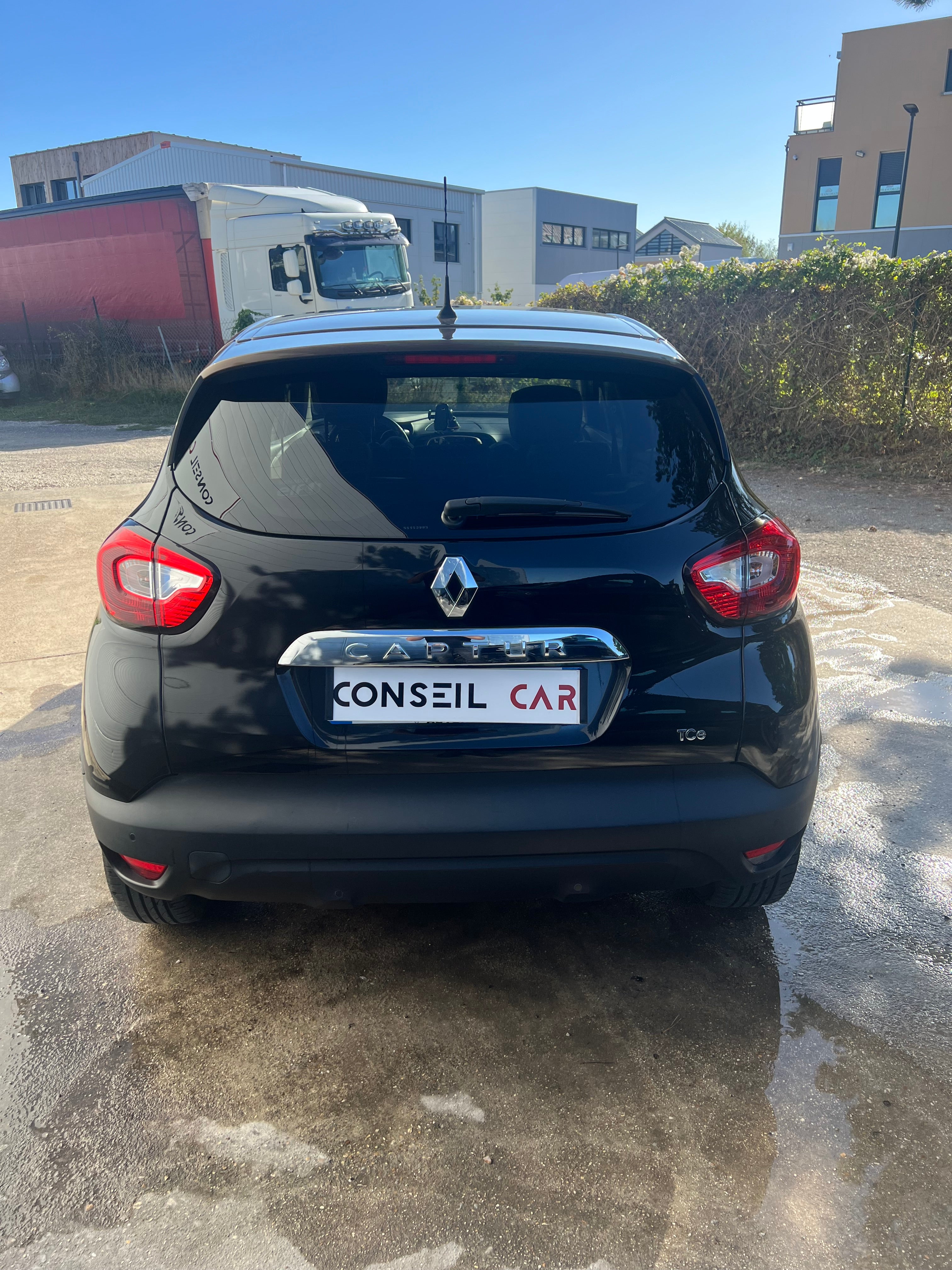 Renault Captur 1.2 TCE 120CH Hypnotic Renault Captur 1.2 TCE 120CH Hypnotic