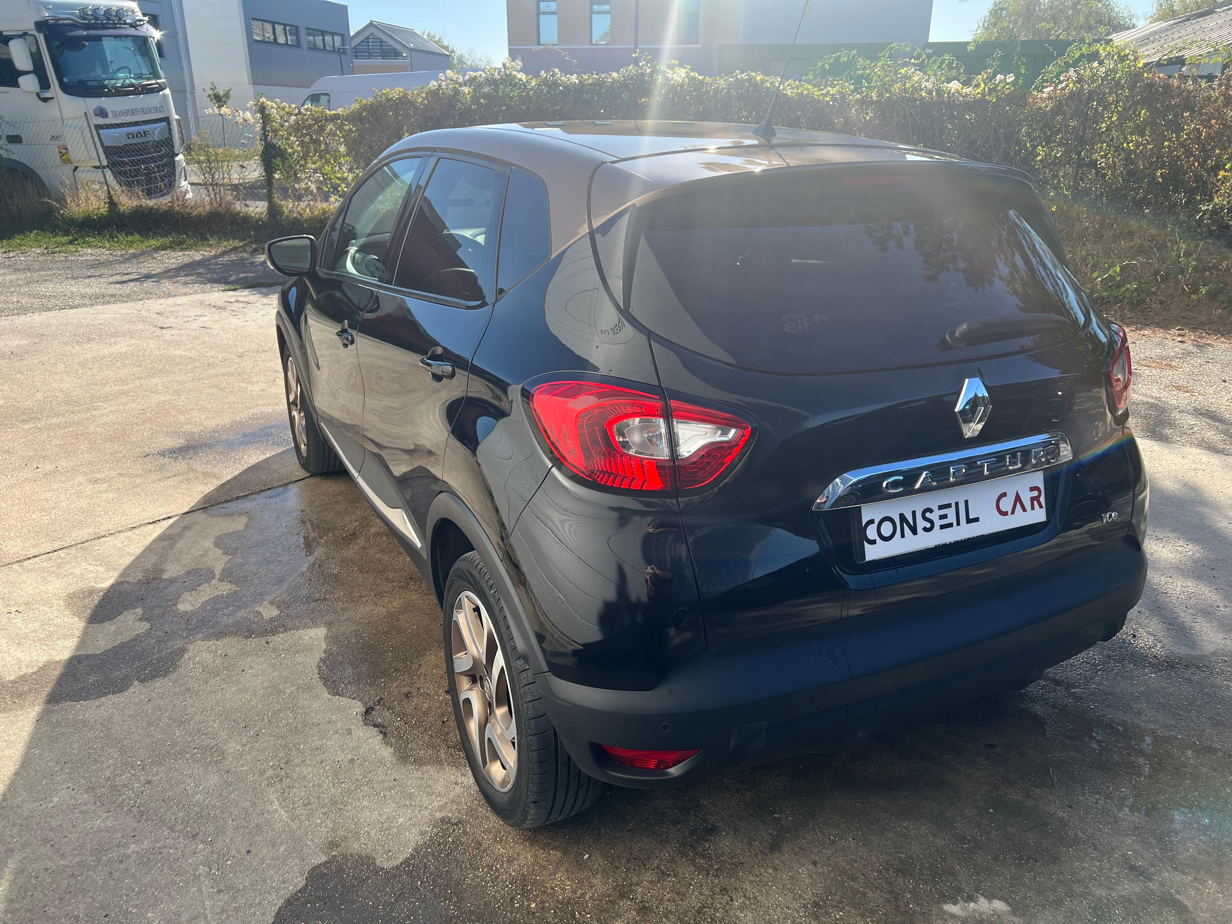 Renault Captur 1.2 TCE 120CH Hypnotic Renault Captur 1.2 TCE 120CH Hypnotic
