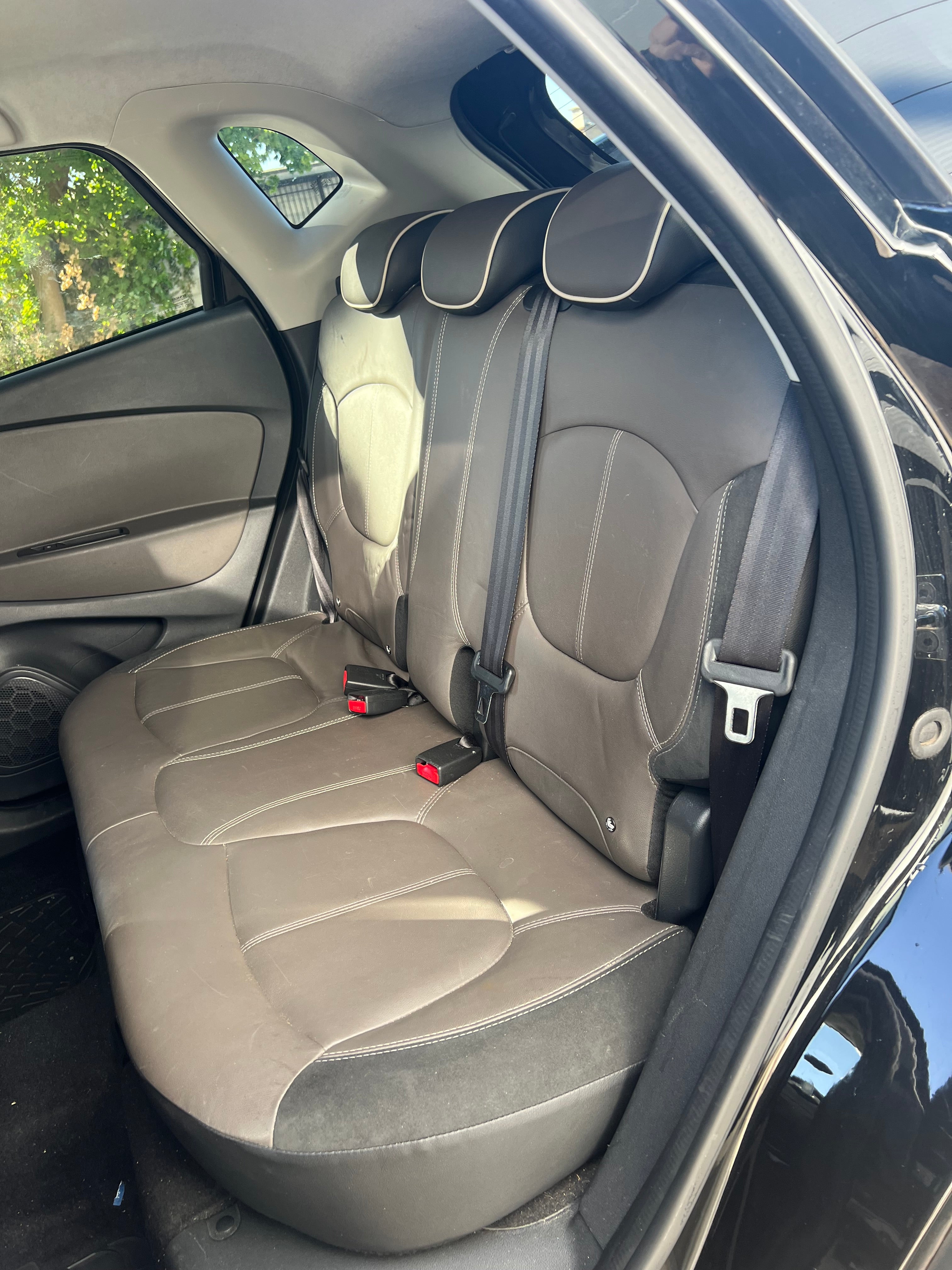 Renault Captur 1.2 TCE 120CH Hypnotic Renault Captur 1.2 TCE 120CH Hypnotic