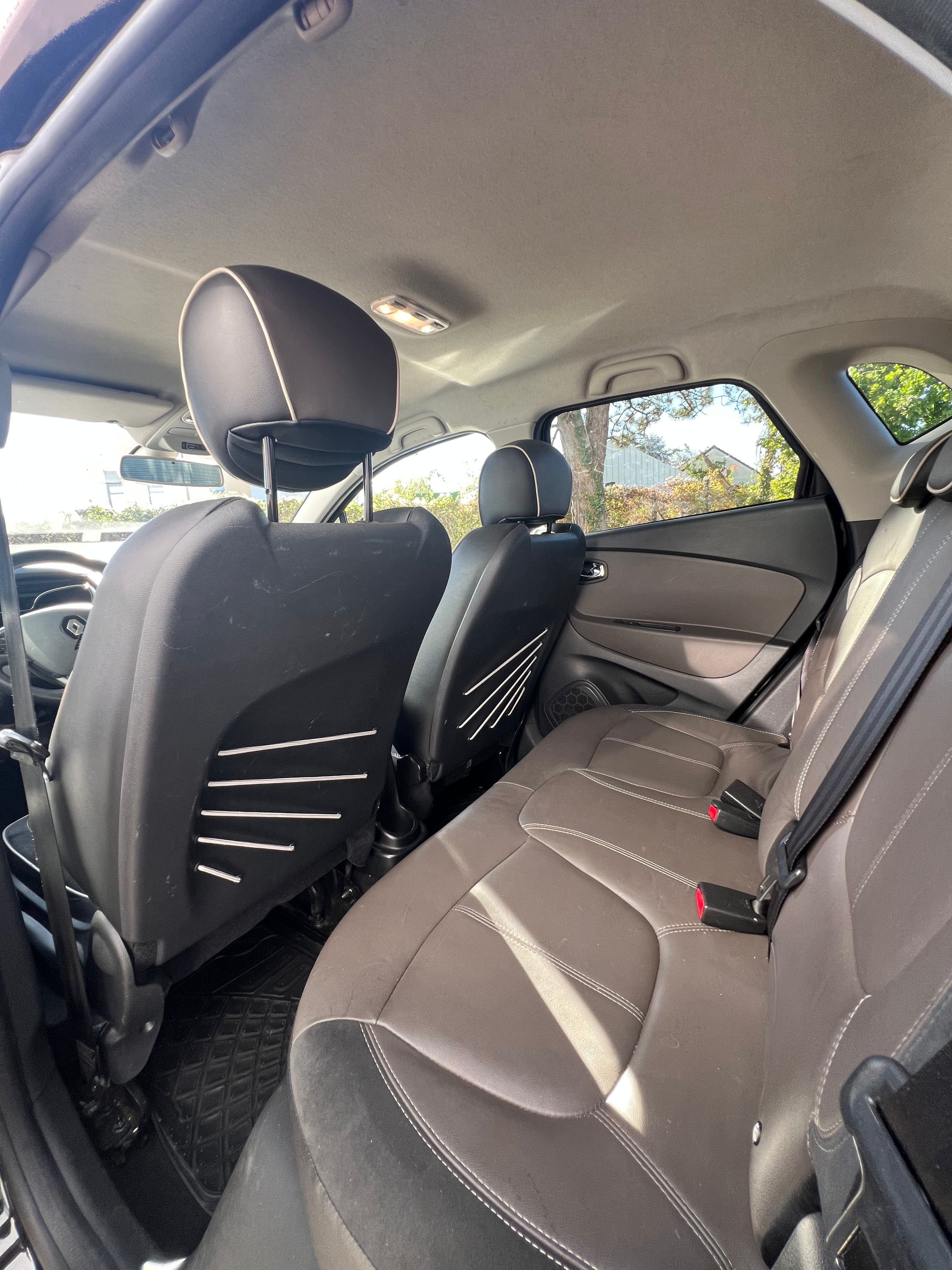 Renault Captur 1.2 TCE 120CH Hypnotic Renault Captur 1.2 TCE 120CH Hypnotic