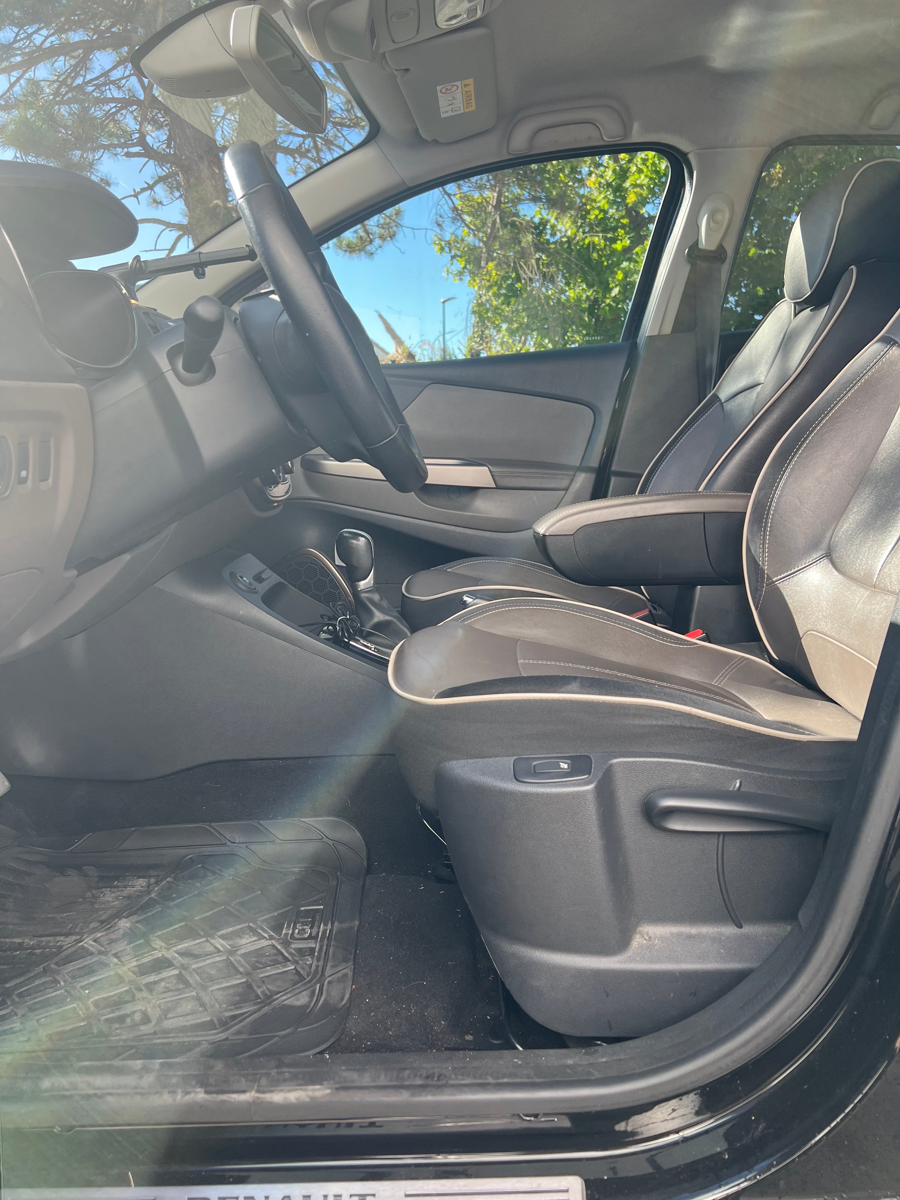 Renault Captur 1.2 TCE 120CH Hypnotic Renault Captur 1.2 TCE 120CH Hypnotic