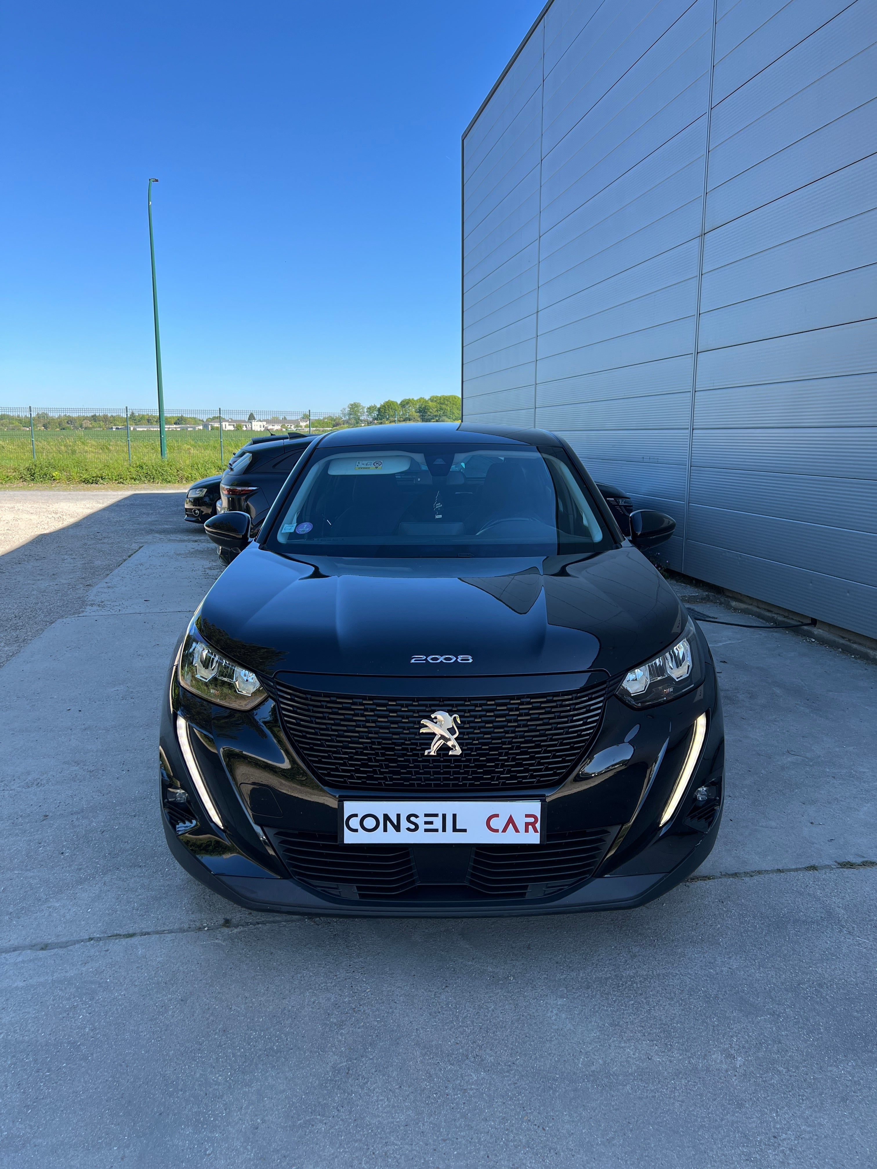 Peugeot 2008 1.2 PureTech 100CH Peugeot 2008 1.2 PureTech 100CH