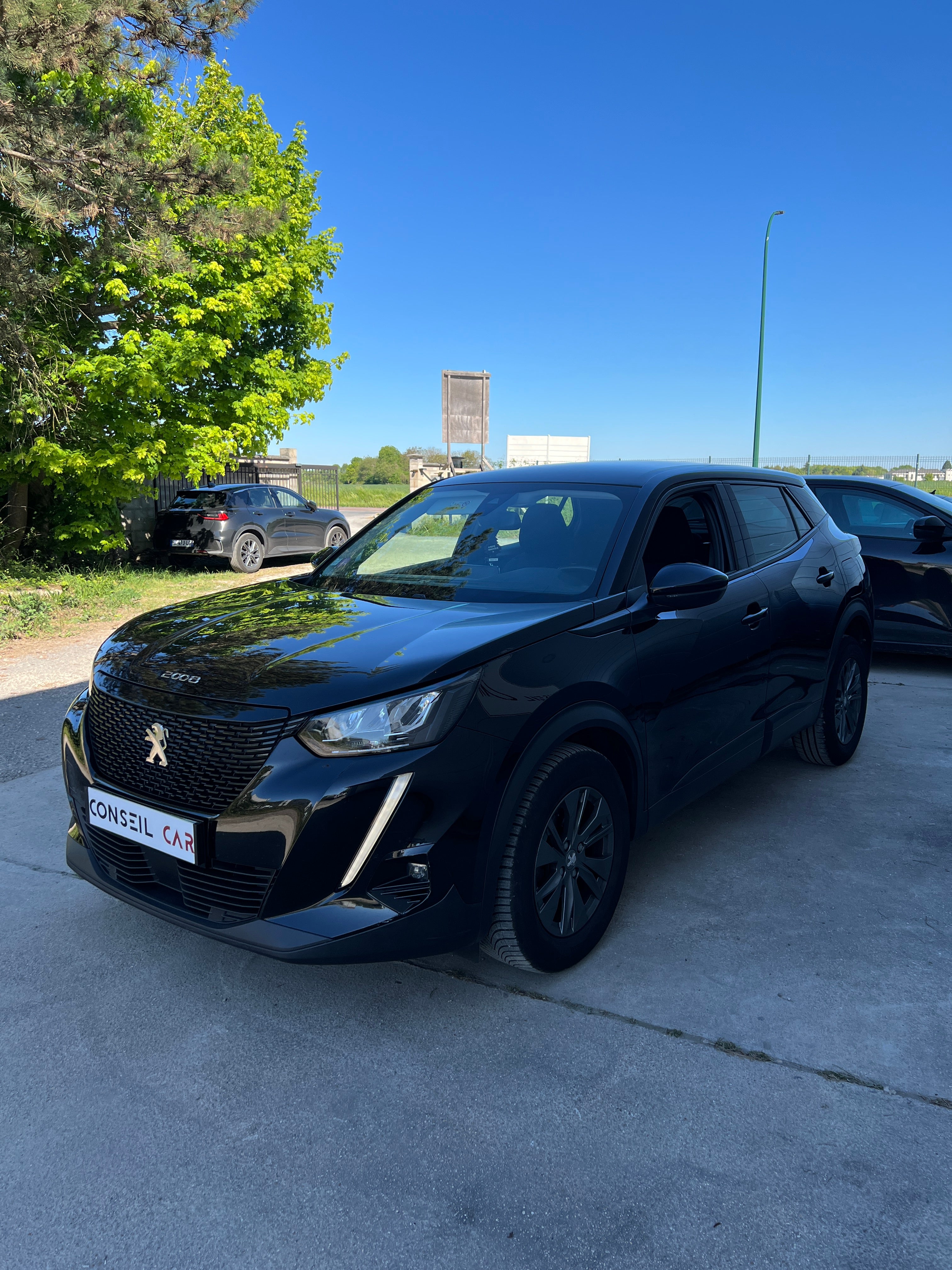 Peugeot 2008 1.2 PureTech 100CH Peugeot 2008 1.2 PureTech 100CH