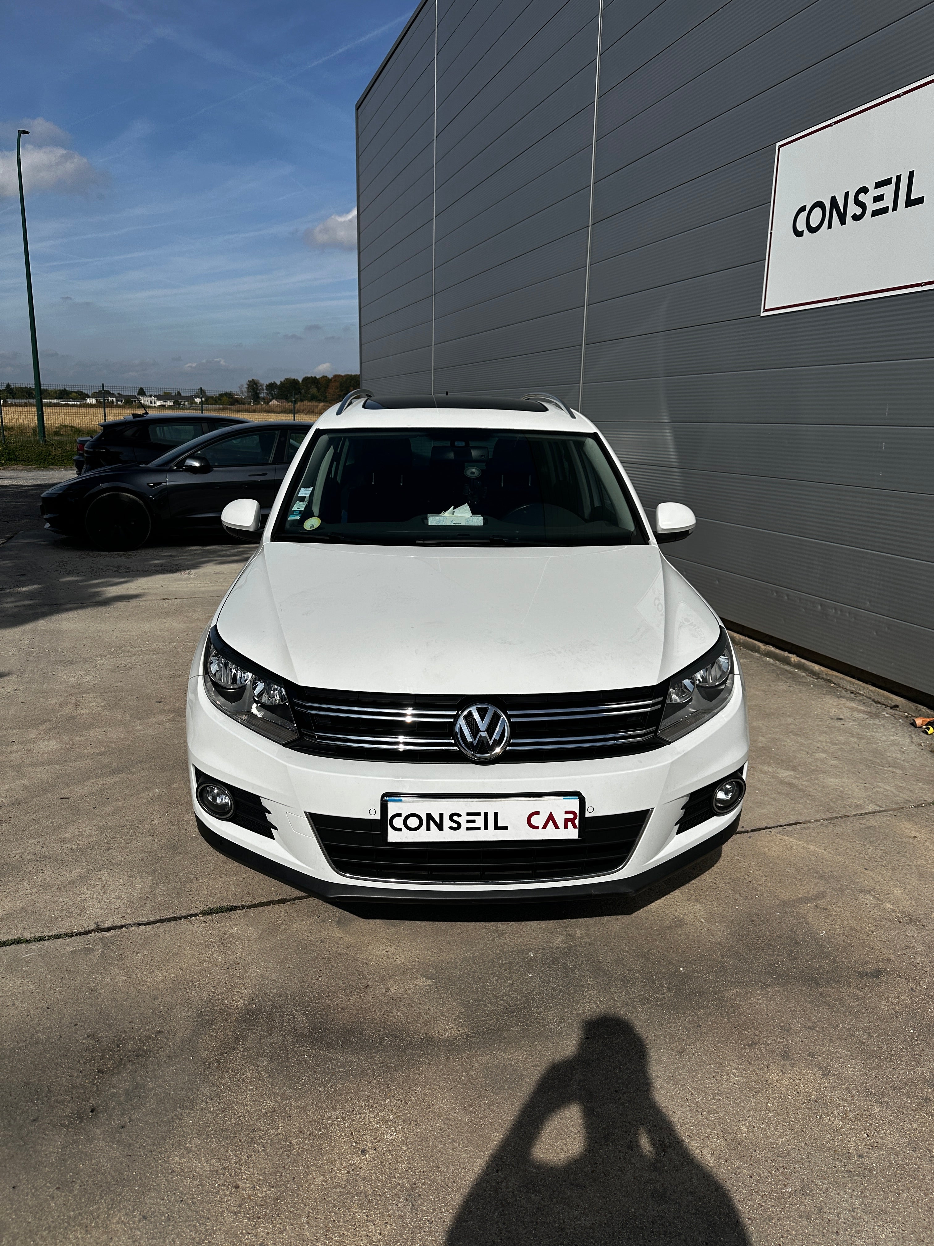 Volkswagen Tiguan 2.0 TDI 110 BLUEMOTION LOUNGE Volkswagen Tiguan 2.0 TDI 110 BLUEMOTION LOUNGE