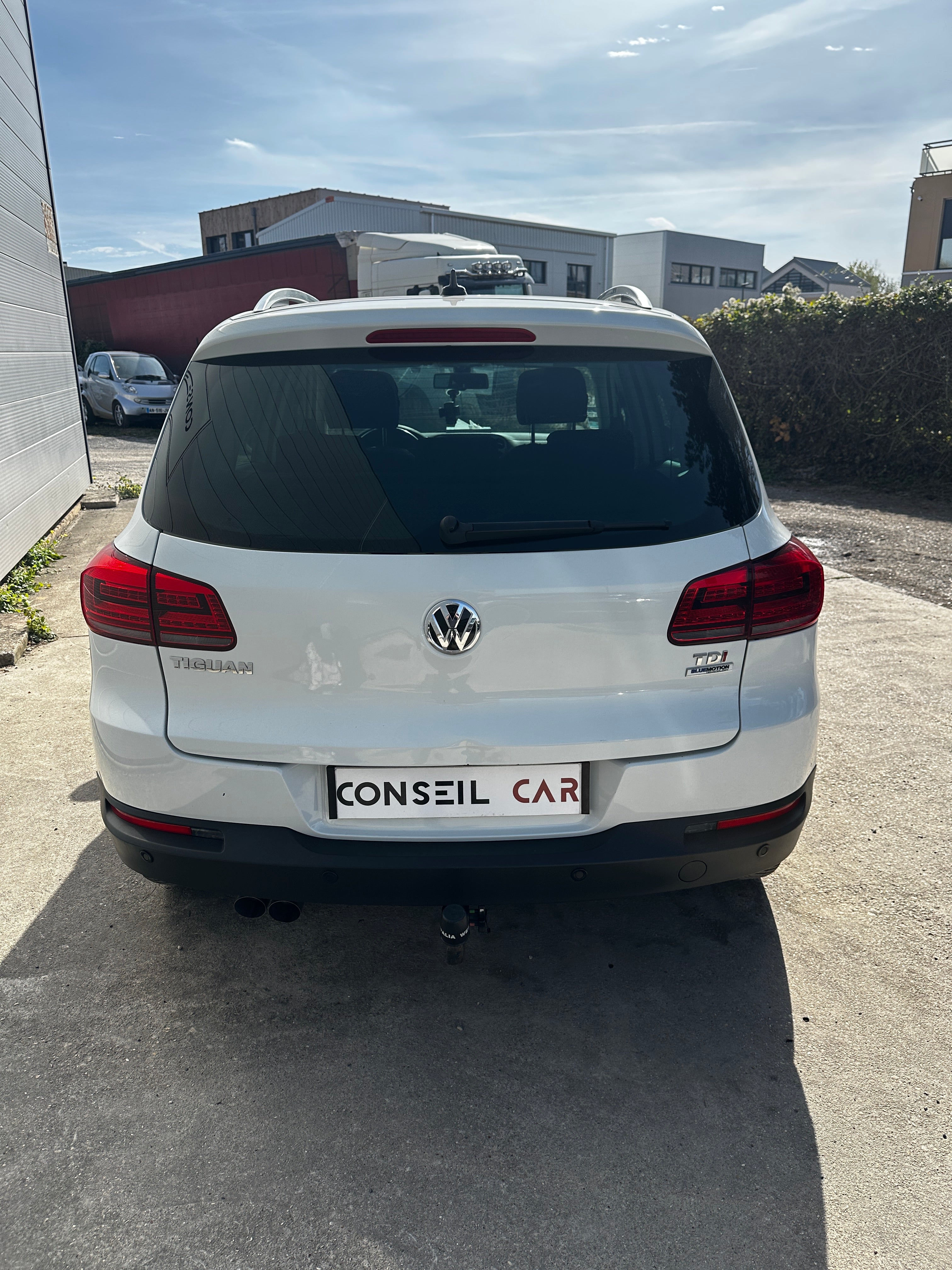 Volkswagen Tiguan 2.0 TDI 110 BLUEMOTION LOUNGE Volkswagen Tiguan 2.0 TDI 110 BLUEMOTION LOUNGE
